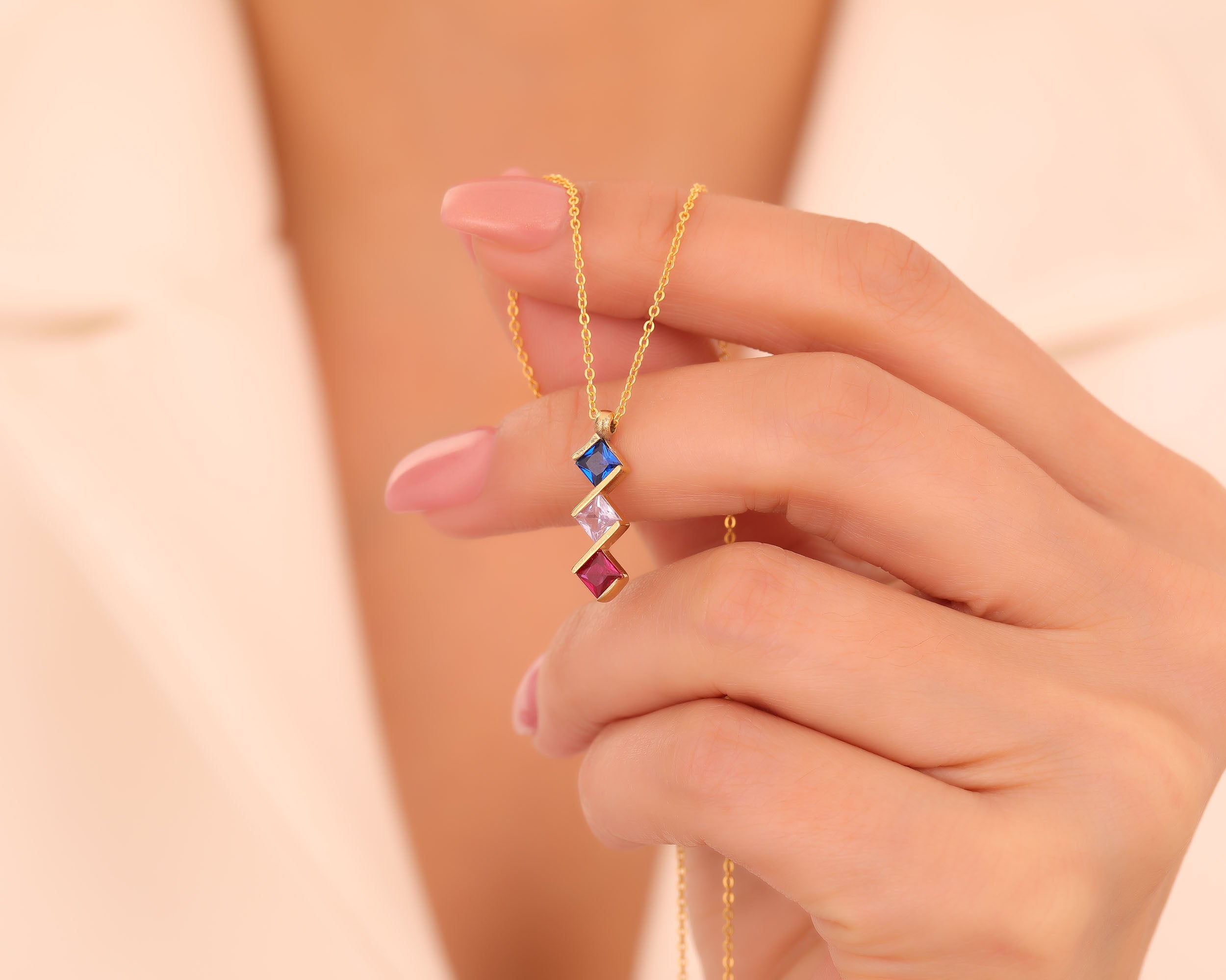 Custom Family Birthstone Zigzag Necklace