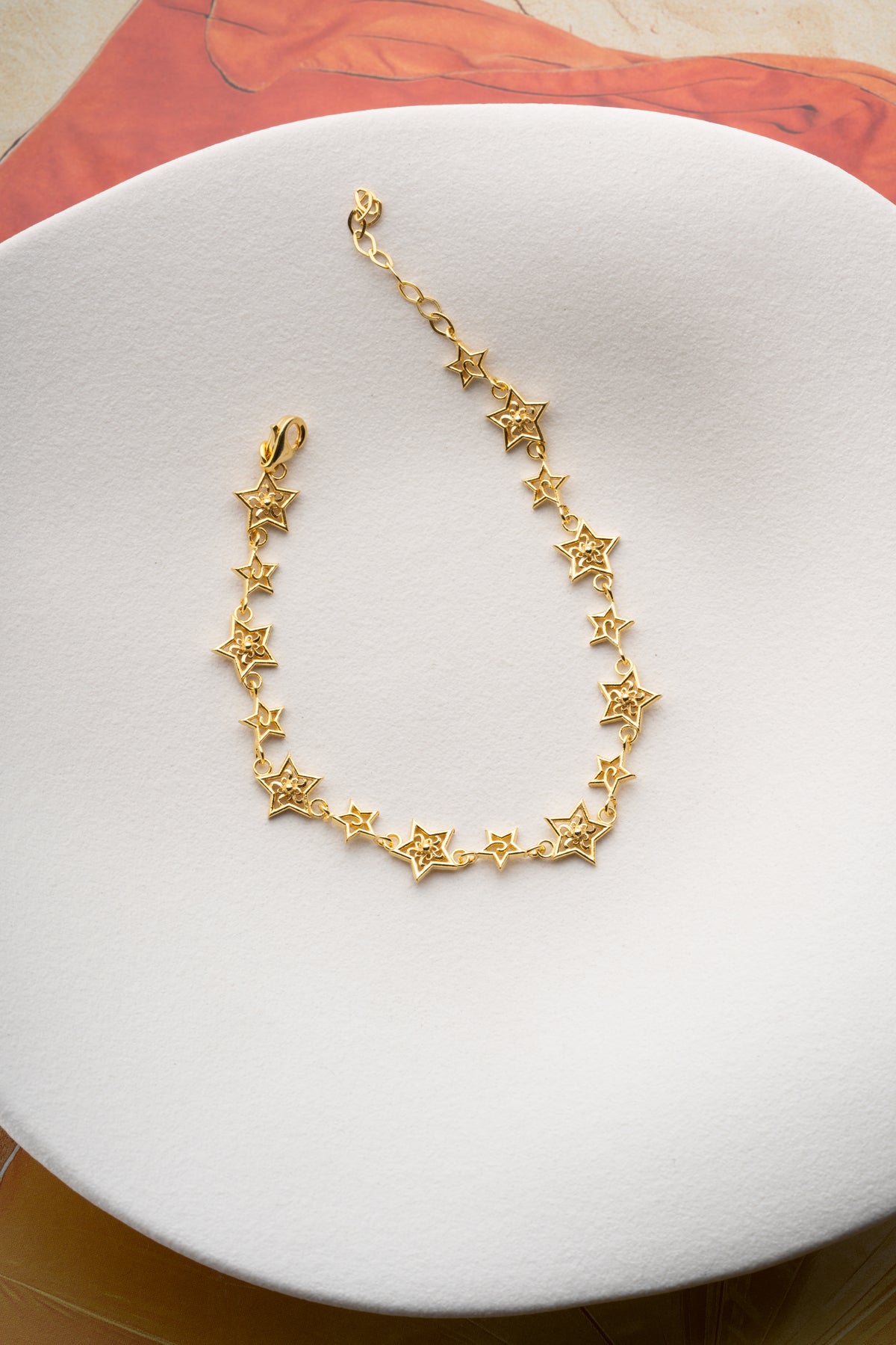 Filigree Star Link Bracelet in Gold