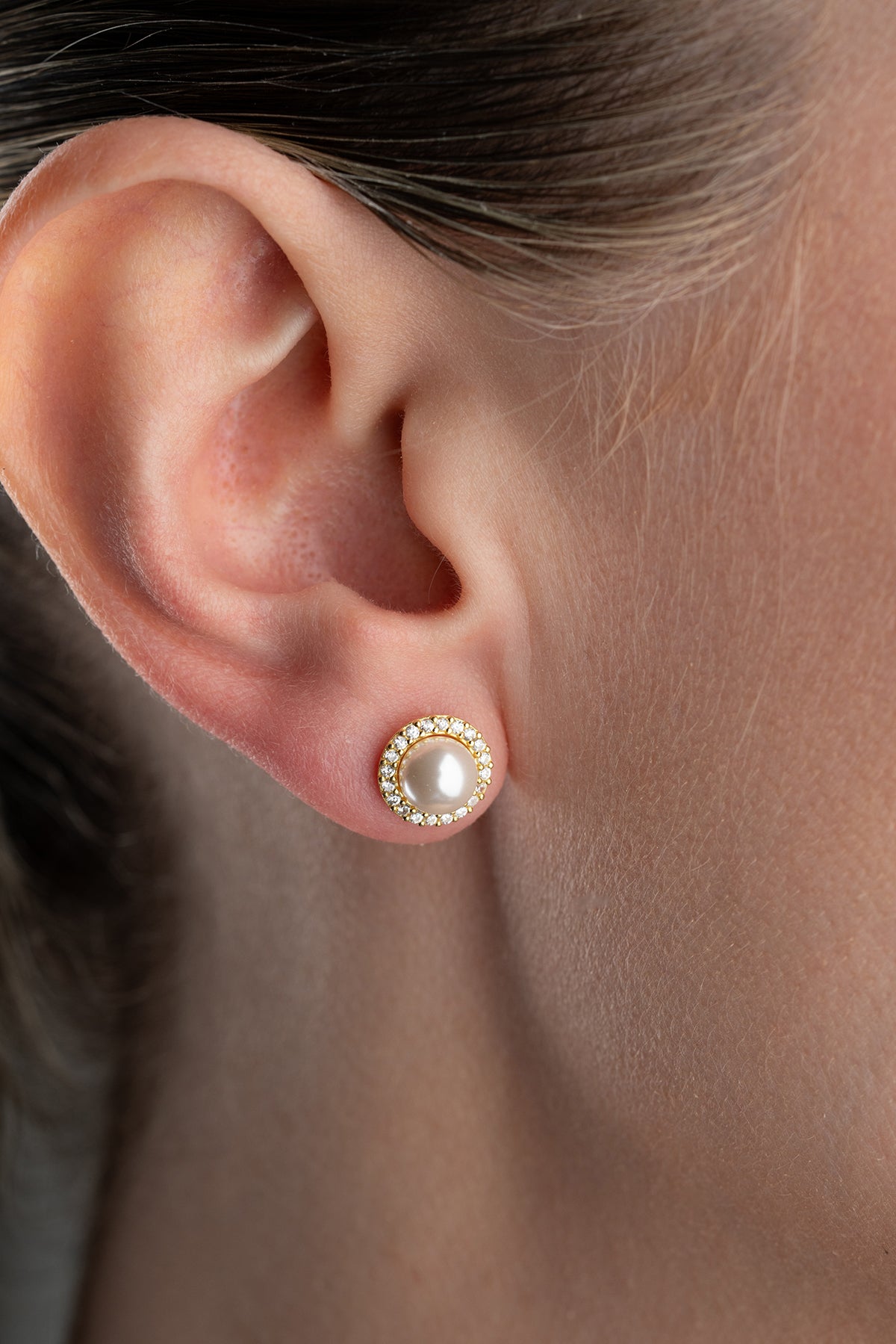 Pearl Halo Stud Earrings in Gold