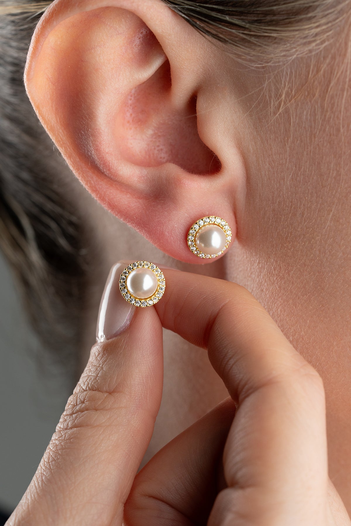 Pearl Halo Stud Earrings in Gold