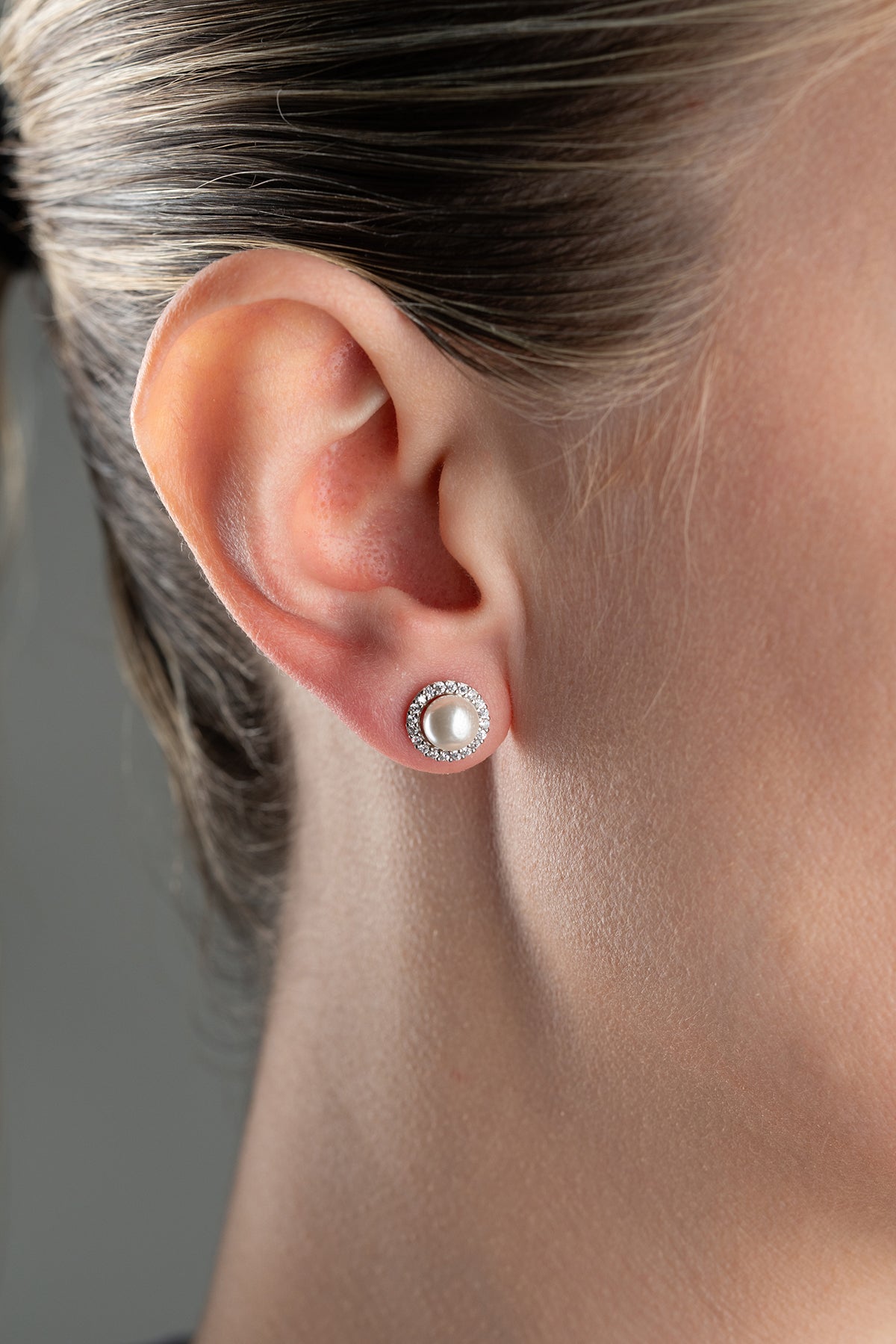 Pearl Halo Stud Earrings in Gold