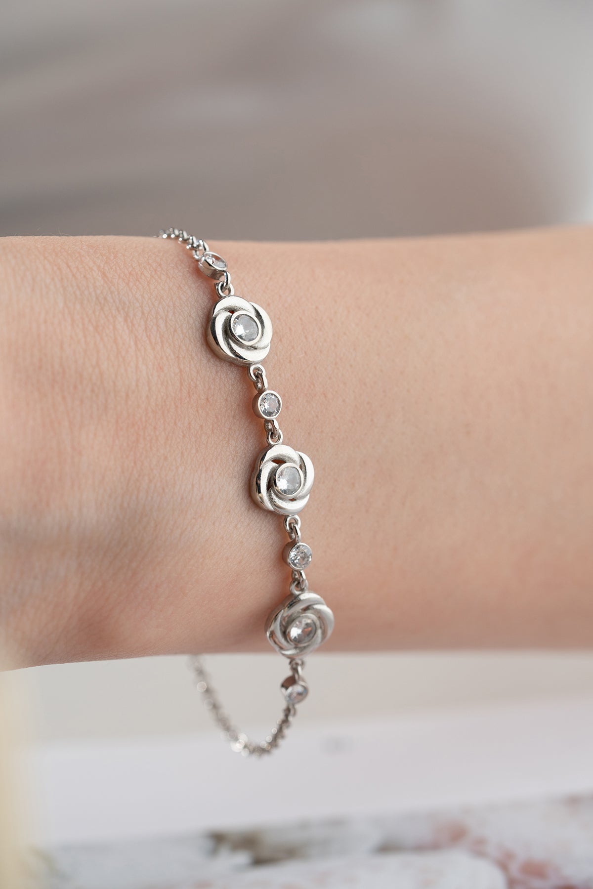 Rose Flower Station Bracelet in Silver