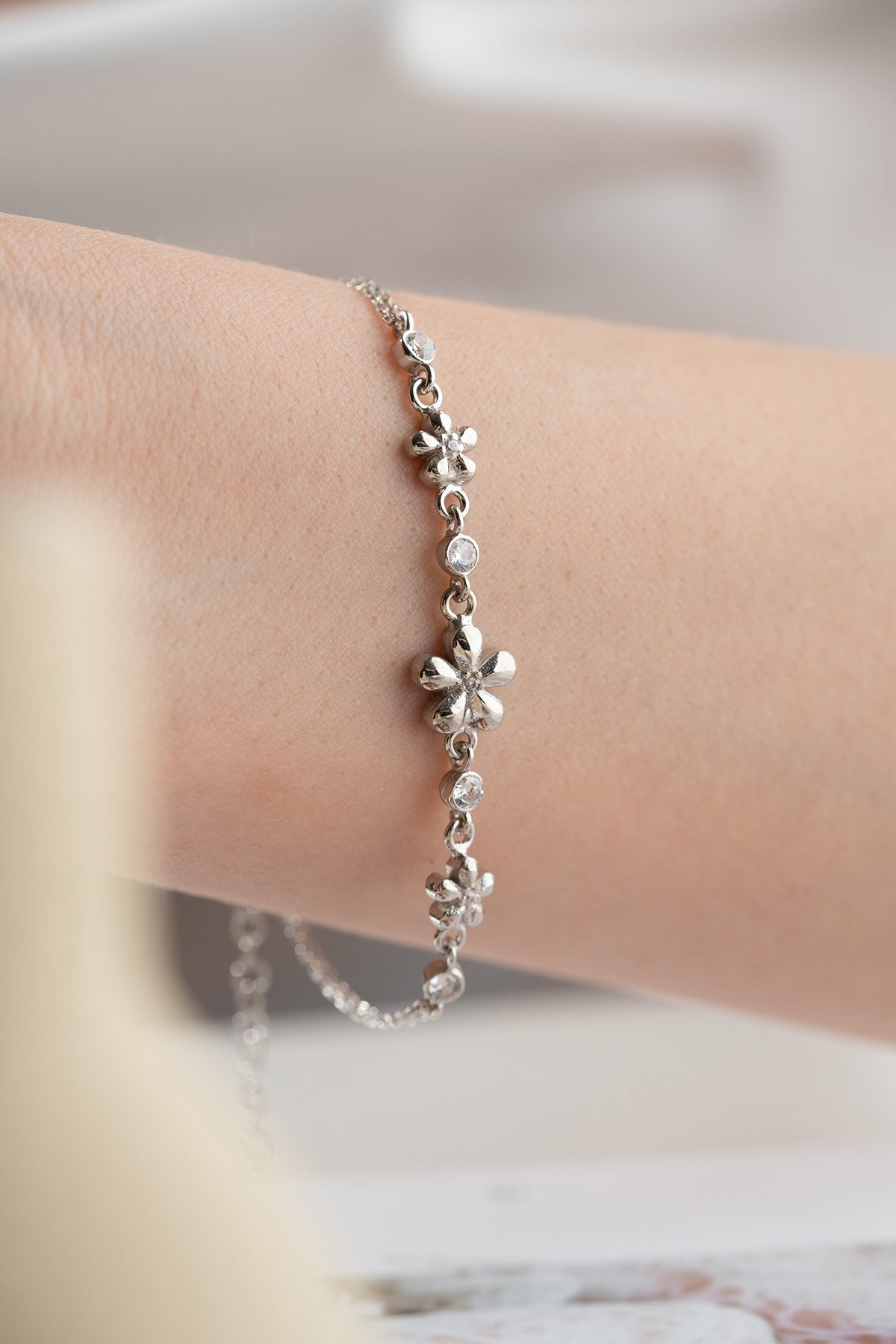 Gold Daisy Trio Chain Bracelet