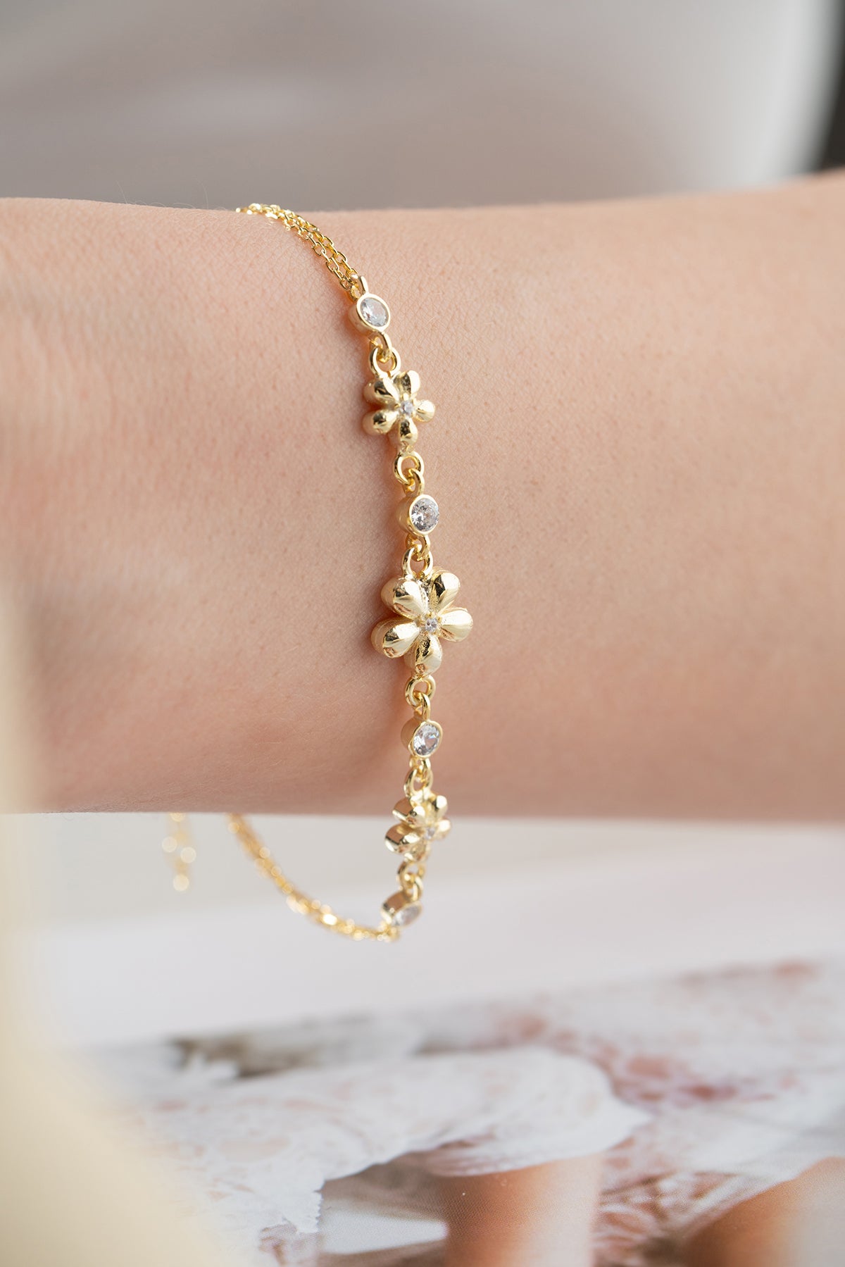 Gold Daisy Trio Chain Bracelet