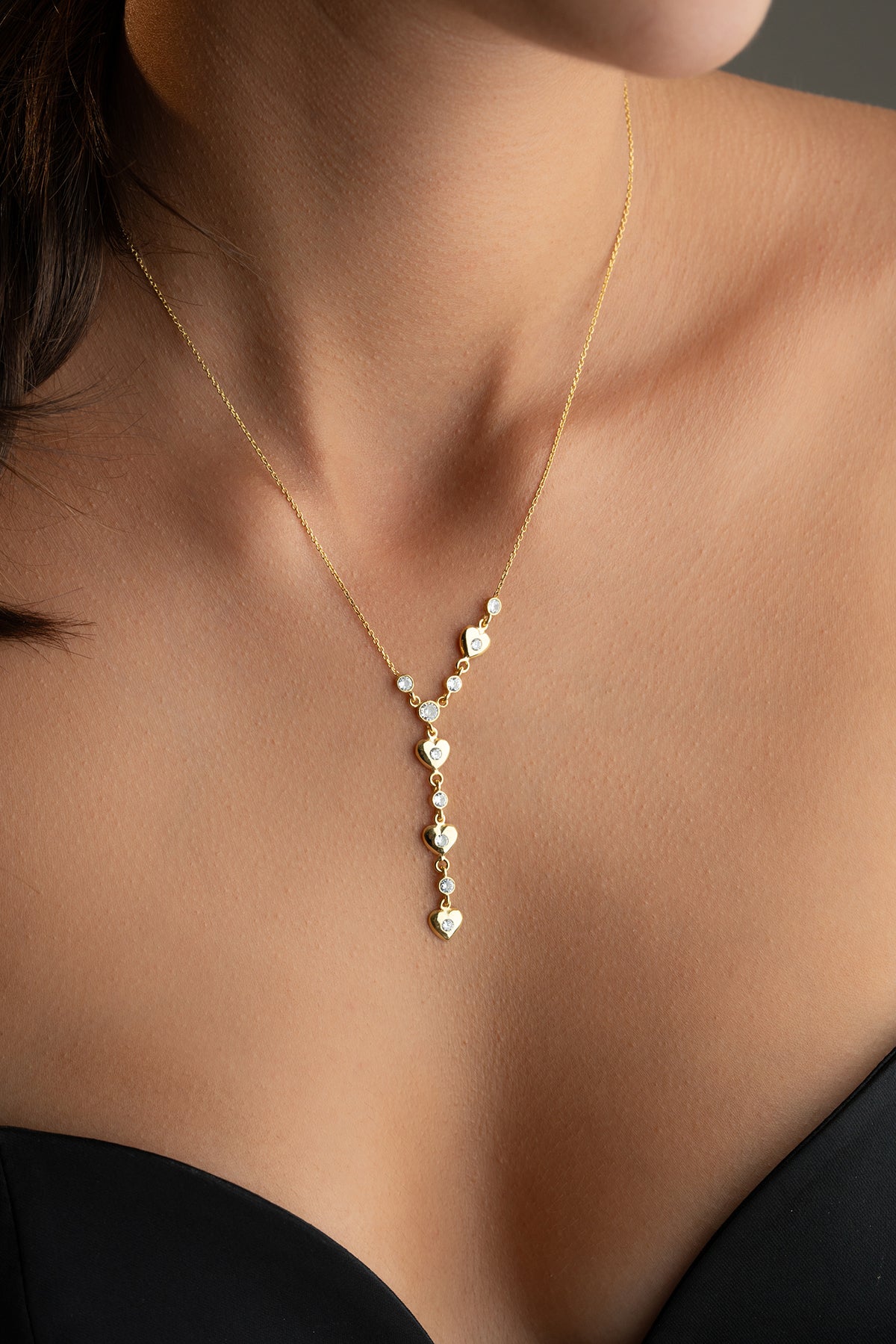 Heart Charm Y Lariat Necklace in Gold