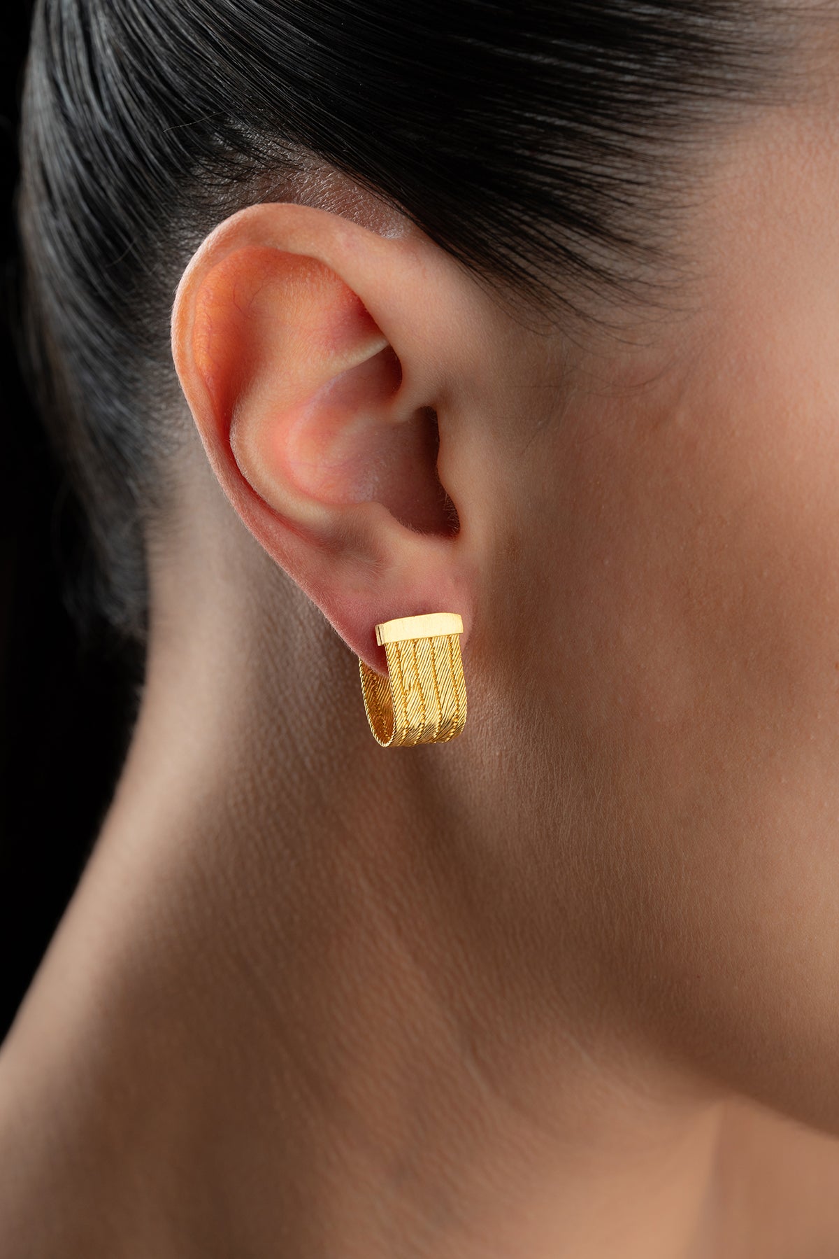 Woven Rope Huggie Hoop Earrings in Gold