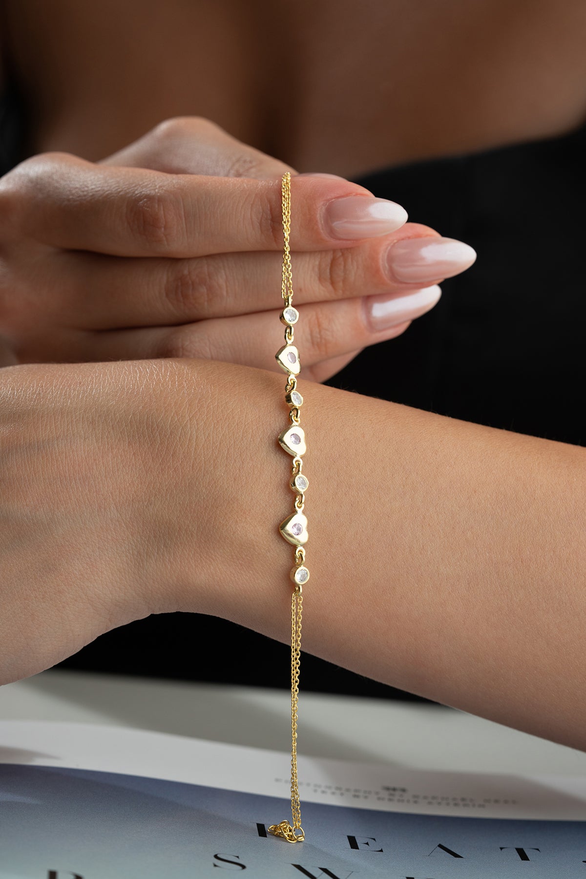 Heart Charm Station Bracelet in Gold