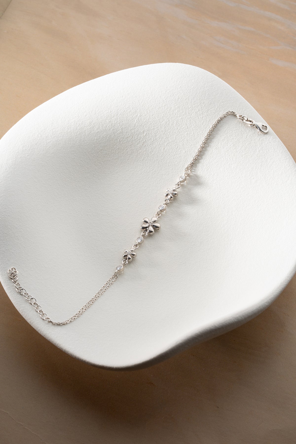 Gold Daisy Trio Chain Bracelet