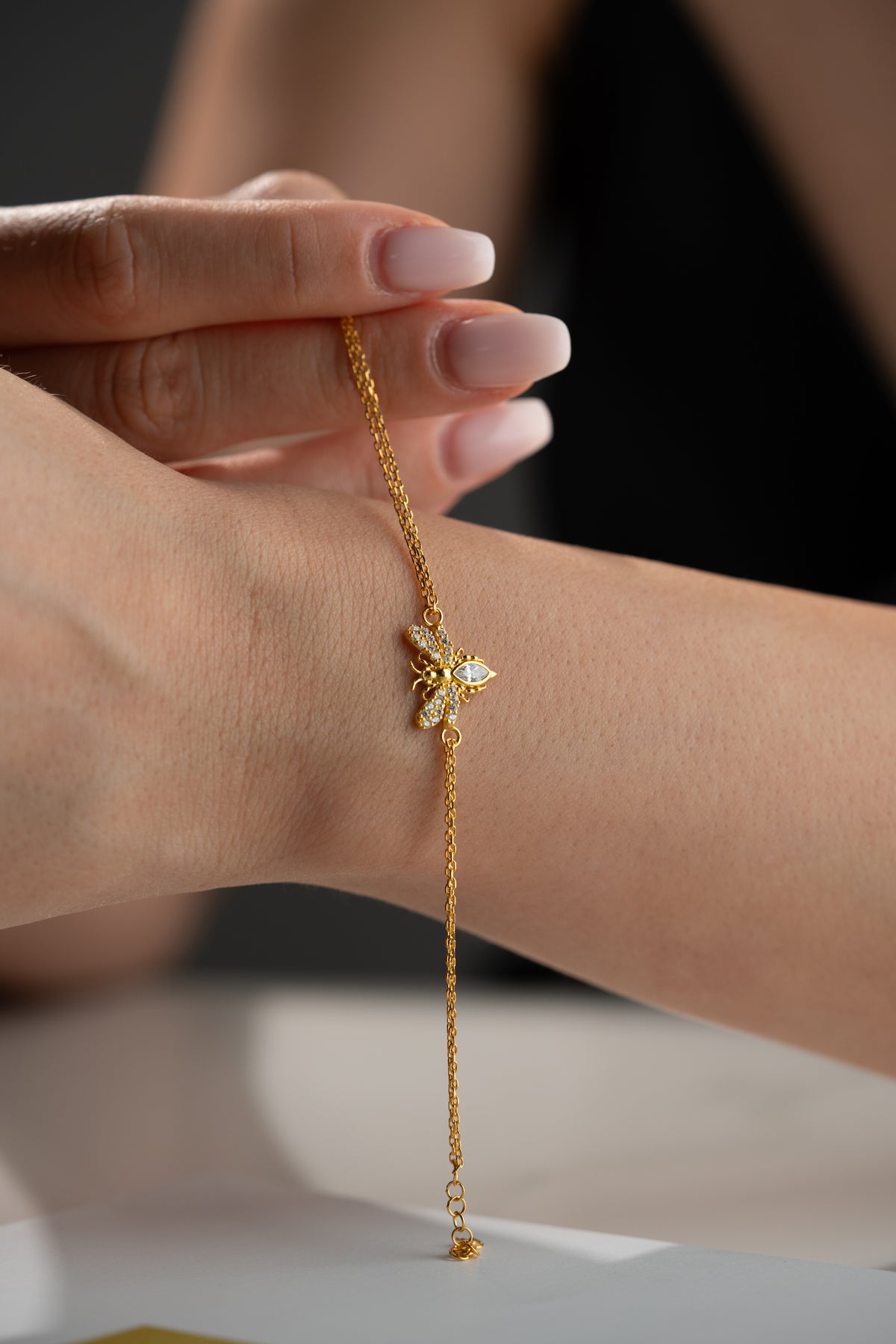Bee Charm Bracelet in Gold