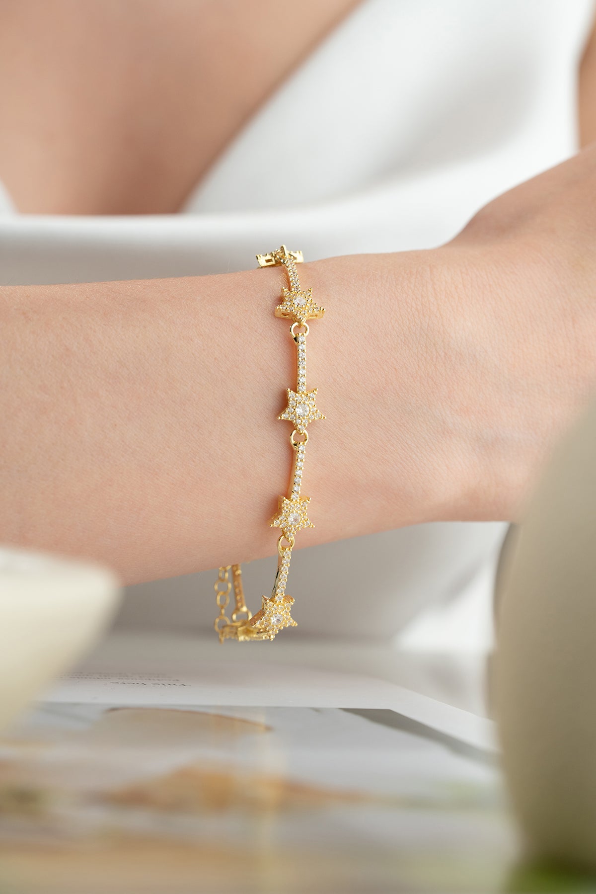Pave Star Station Bracelet in Gold