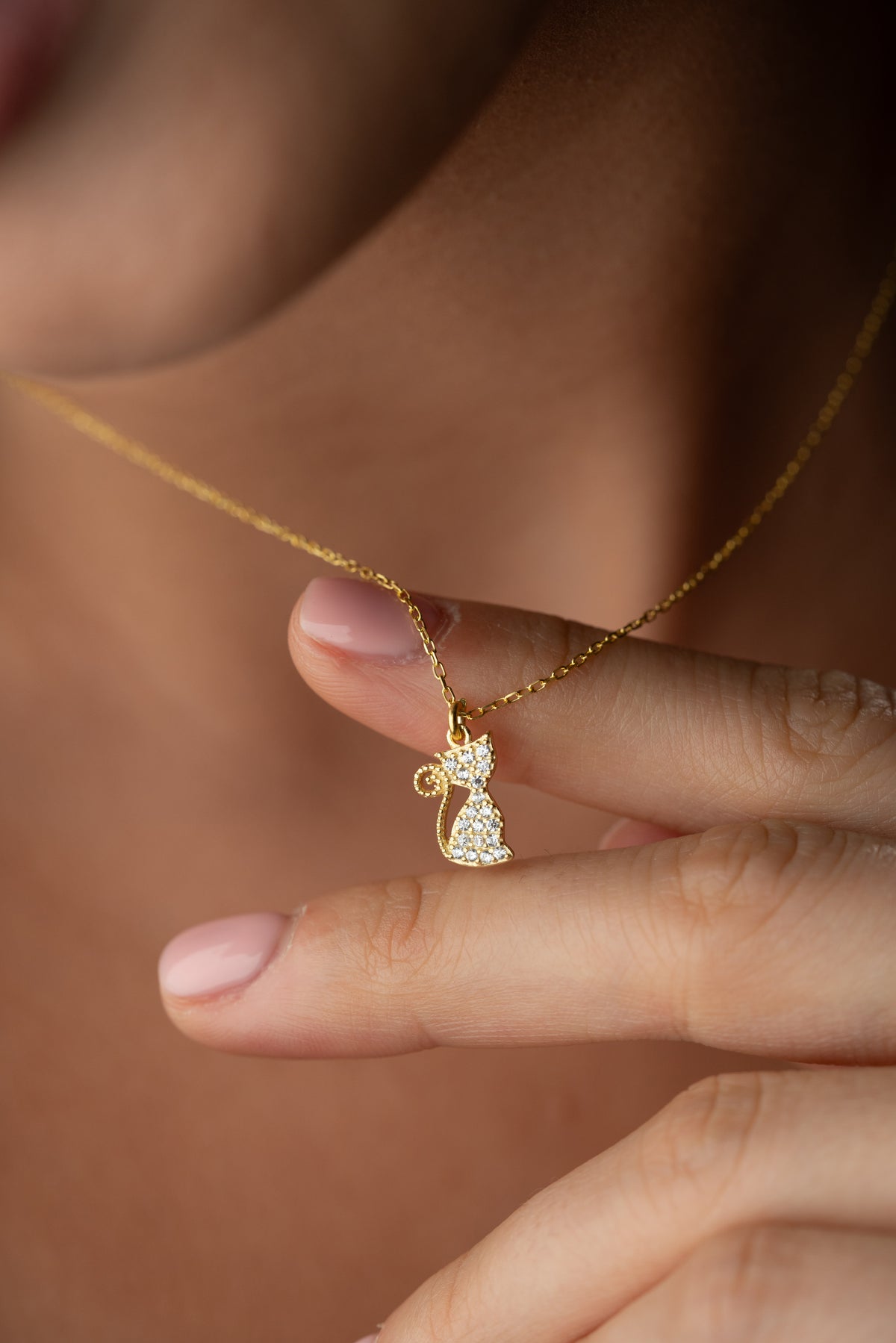 Sparkling Cat Pendant Necklace