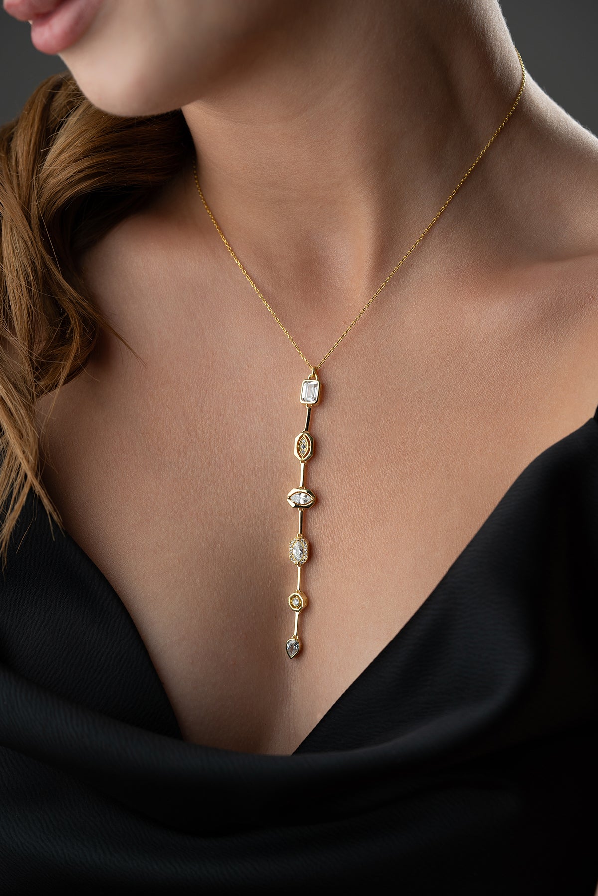 Graduated Crystal Drop Lariat Necklace