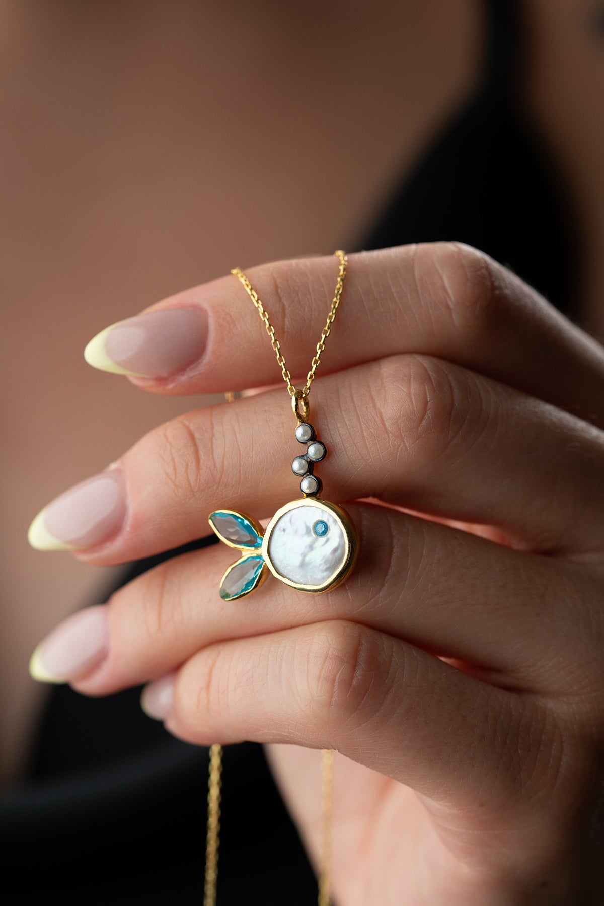 Mother of Pearl Fish Pendant Necklace