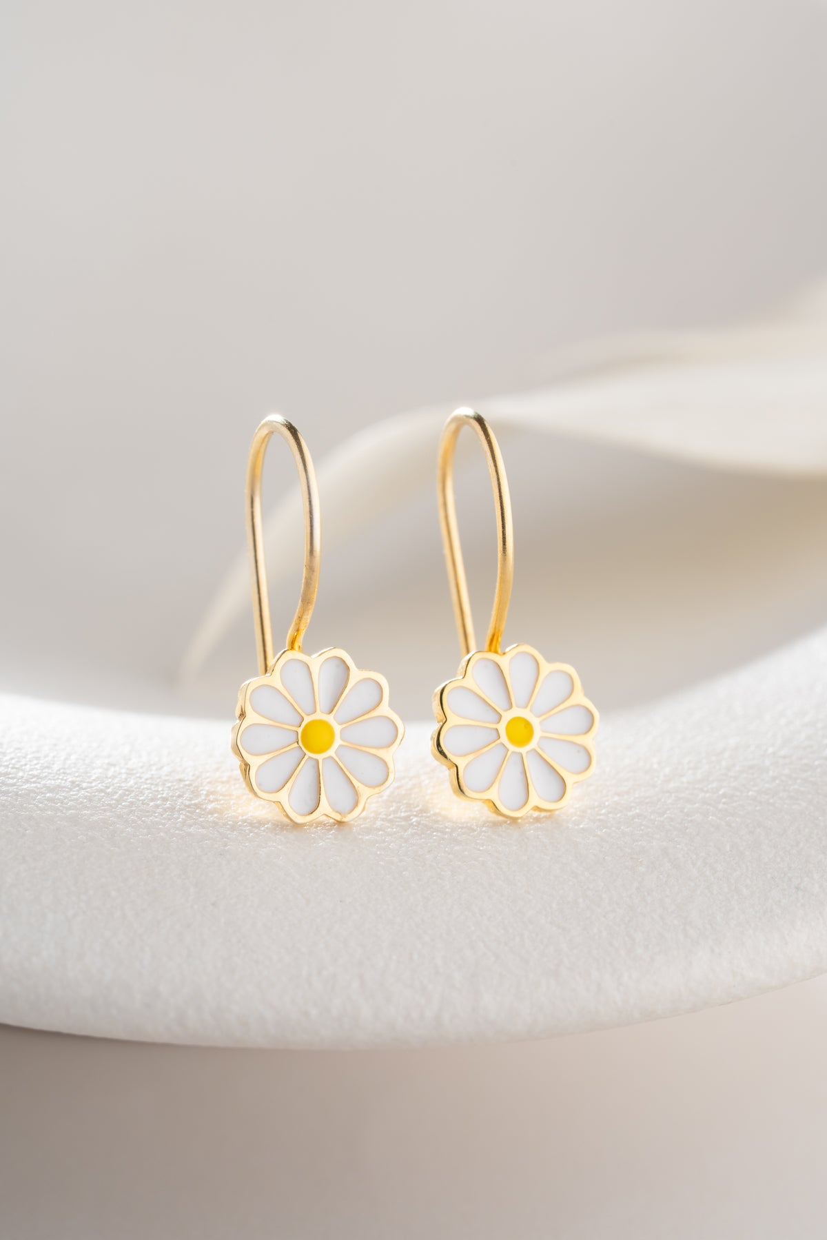 Daisy Flower Enamel Drop Earrings in Gold