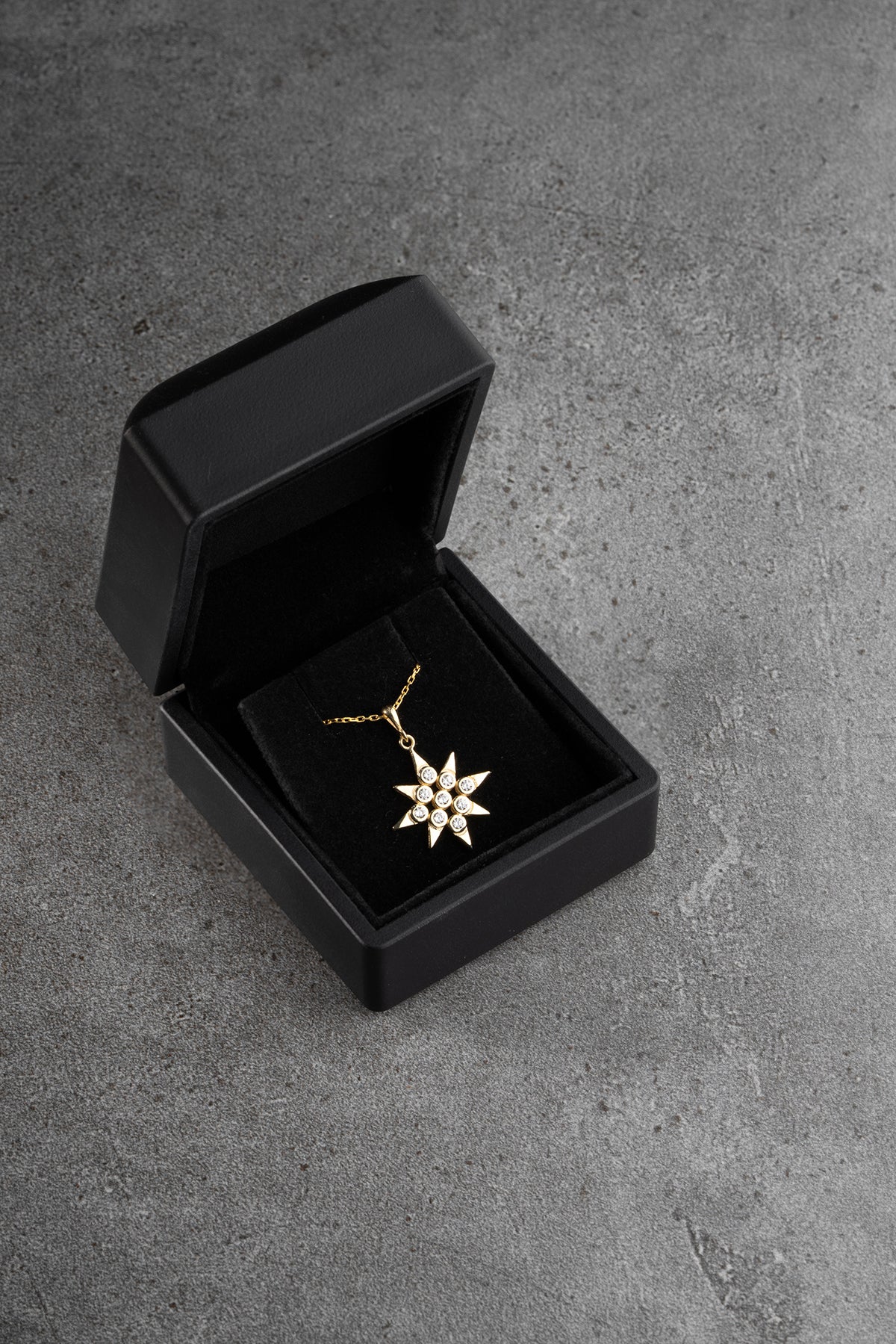 North Star Pendant Necklace in Gold