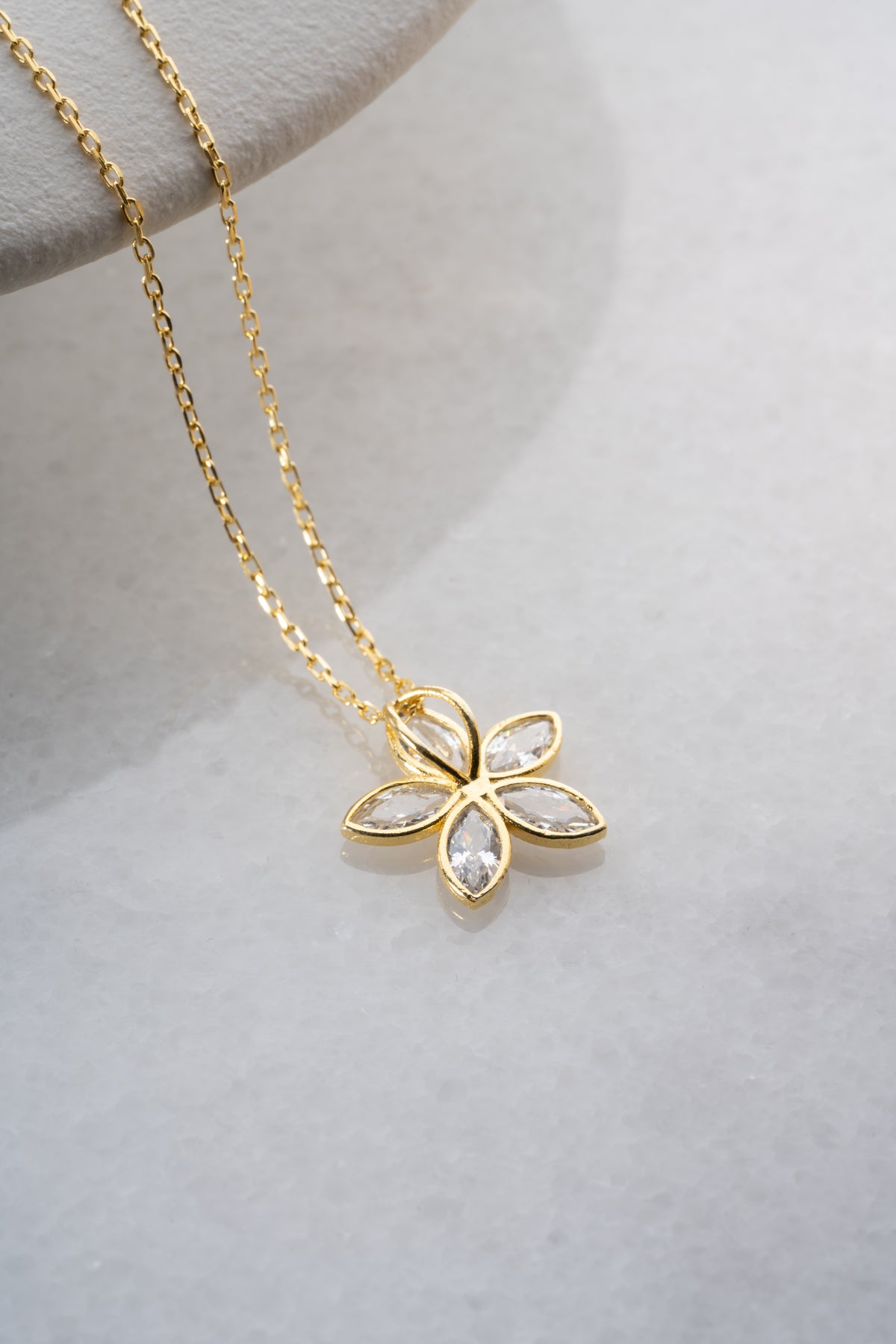 Marquise Flower Pendant Necklace in Gold