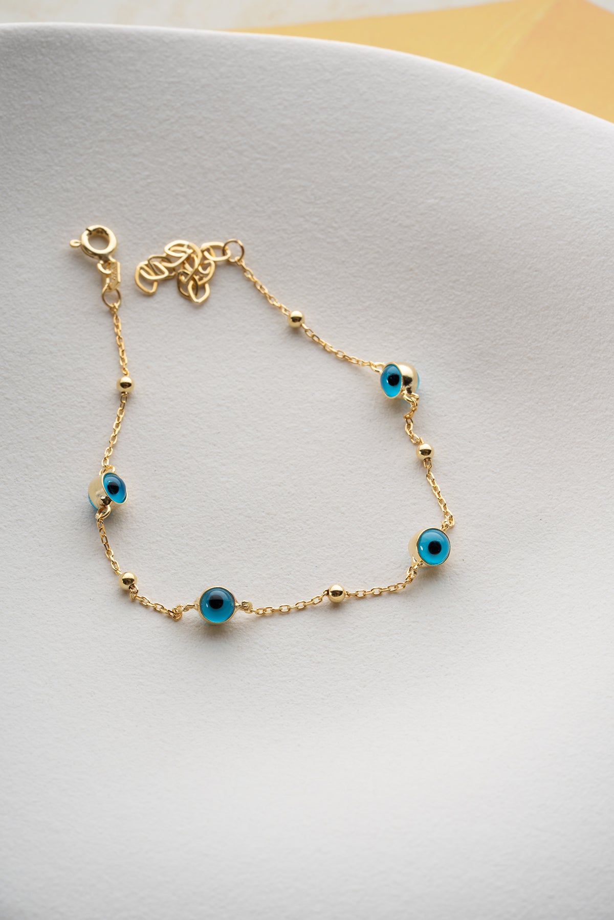 Evil Eye Beaded Chain Bracelet in Gold
