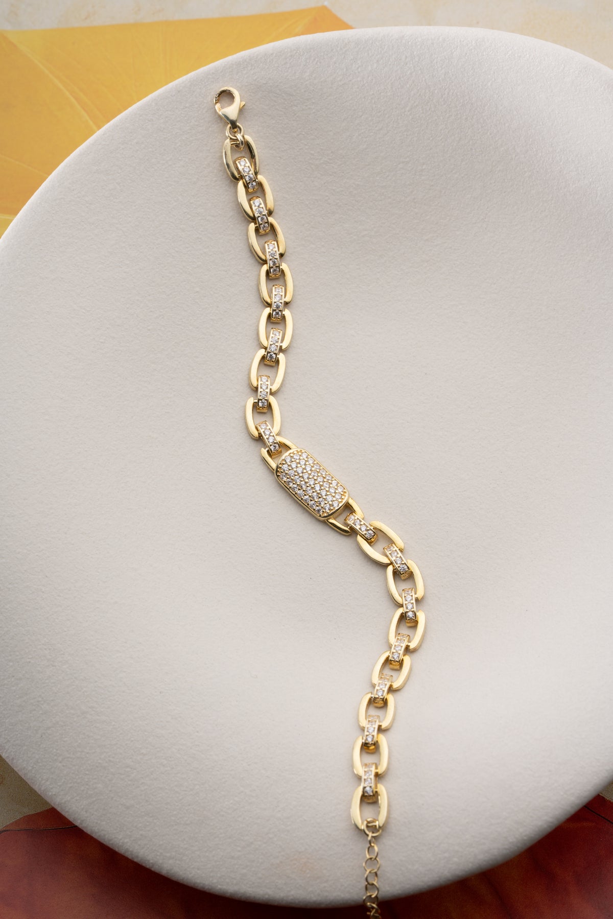 Pave Bar Oval Link Chain Bracelet