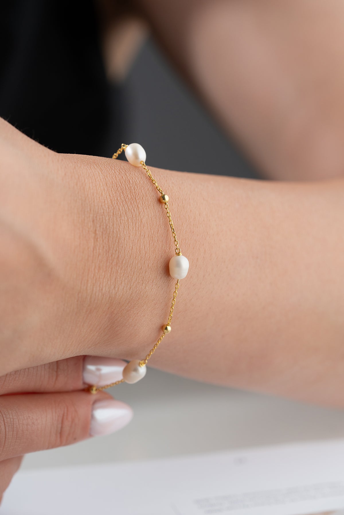 Freshwater Pearl Station Bracelet in Gold