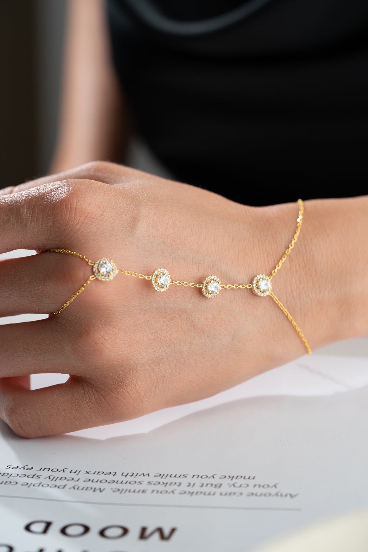 Round Halo Crystal Hand Chain Bracelet