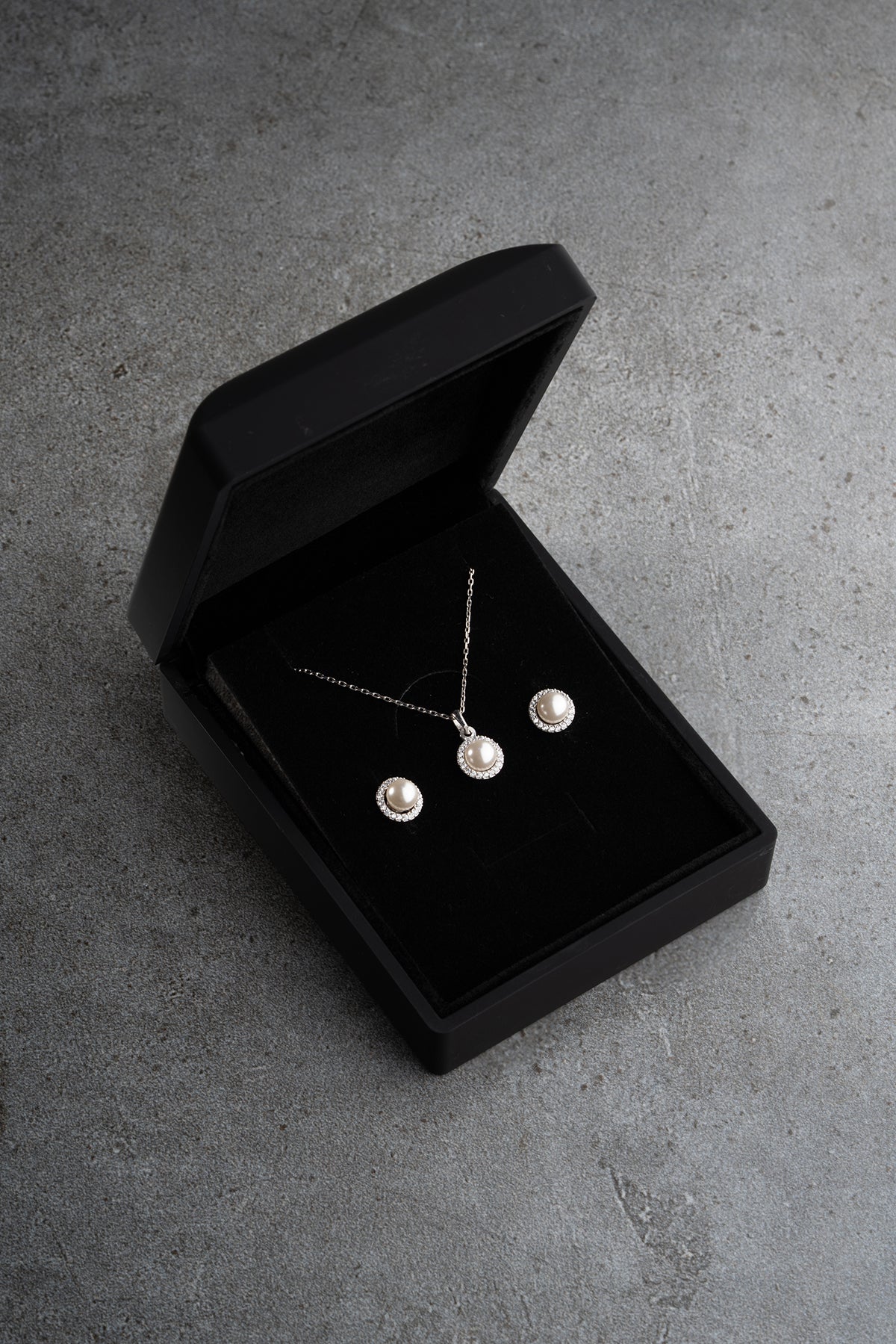 Pearl Halo Pendant Necklace and Earring Set
