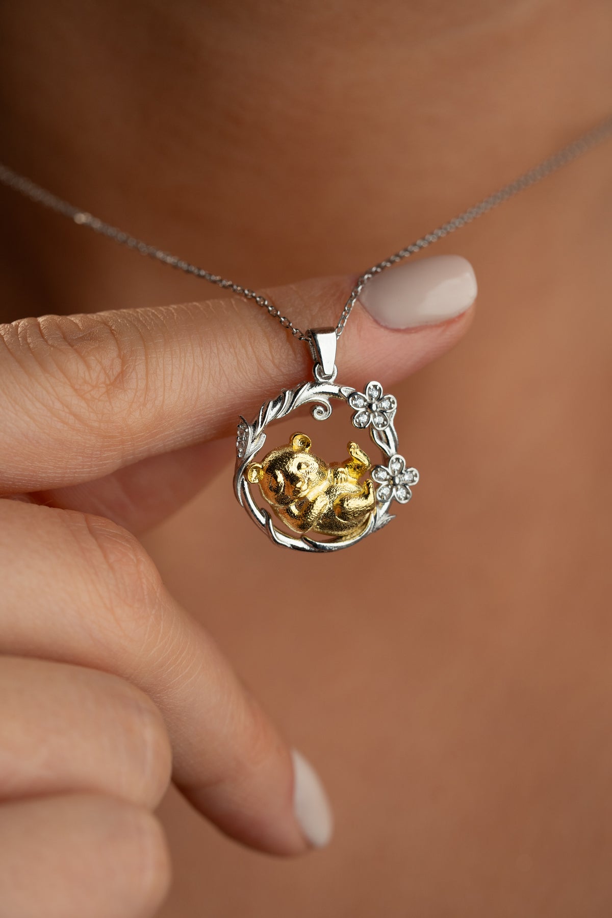 3D Bear Cub Wreath Necklace