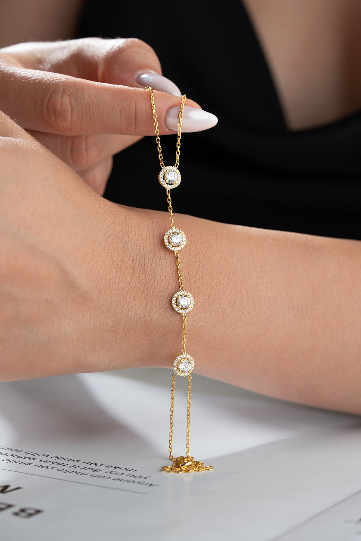 Round Halo Crystal Hand Chain Bracelet