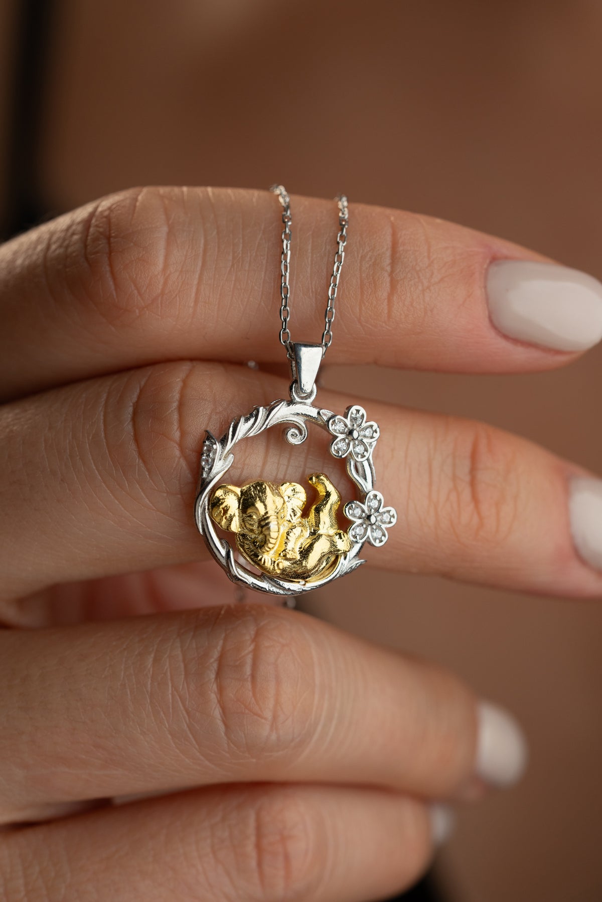 Lucky Elephant Wreath Pendant Necklace