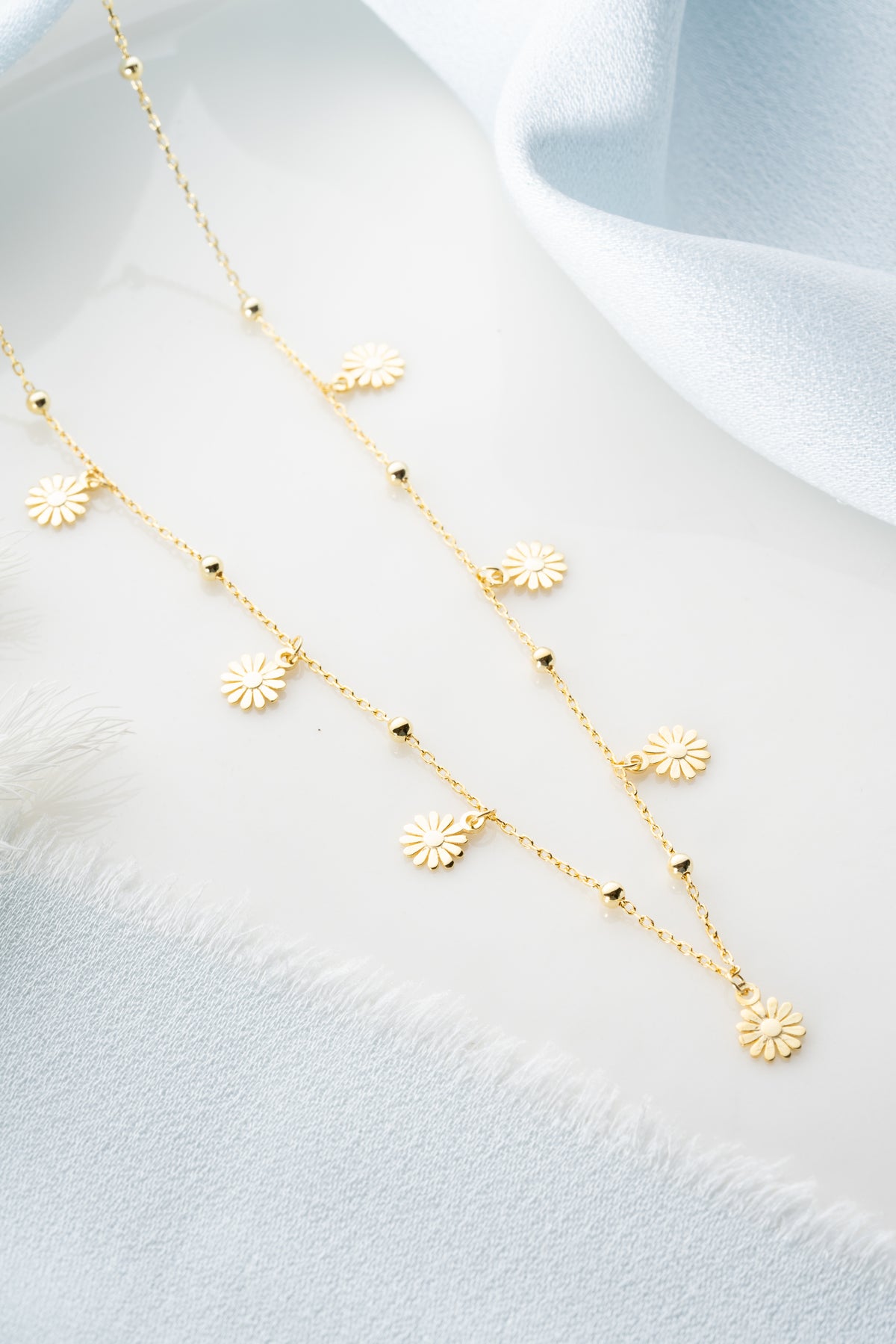 Layered Daisy Charm Necklace in Gold