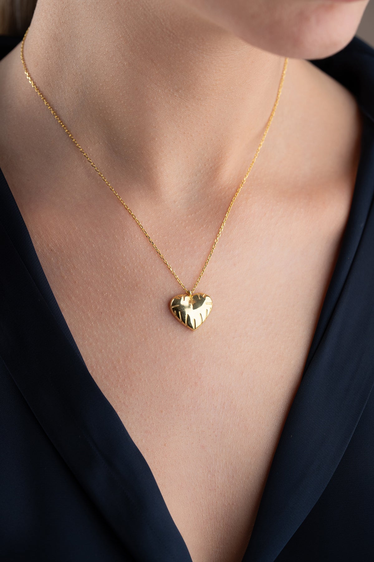 Puffy Heart Pendant Necklace in Gold