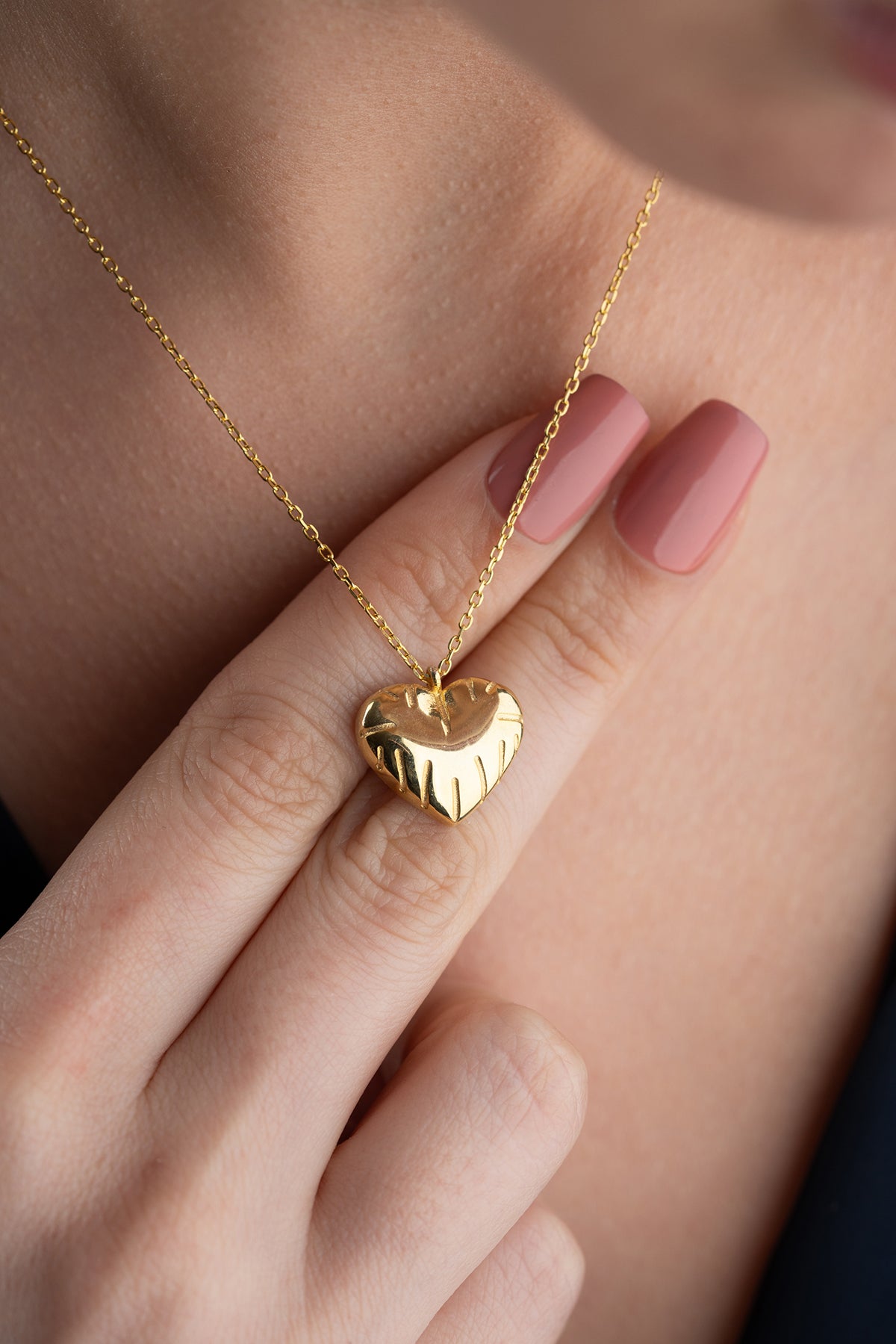 Puffy Heart Pendant Necklace in Gold
