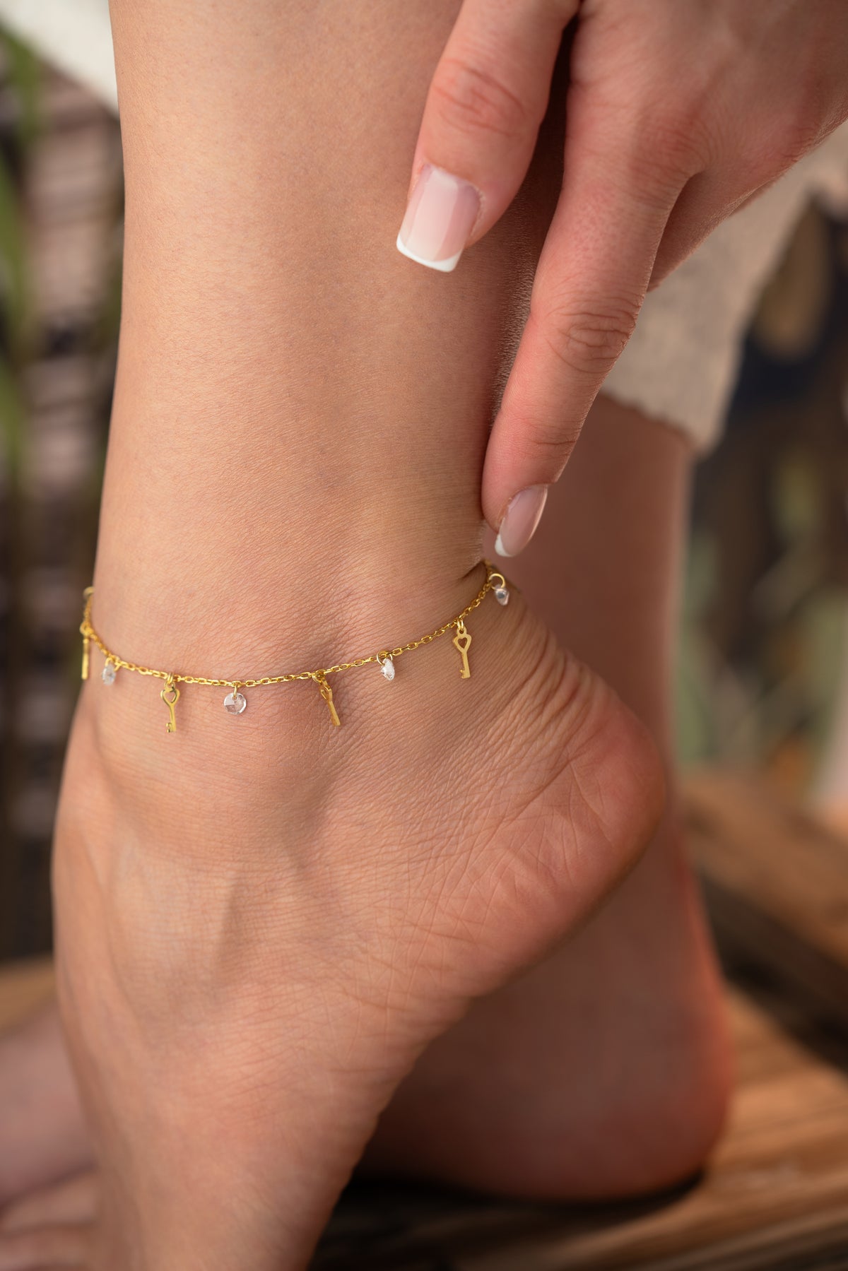 Key Charm Crystal Station Anklet
