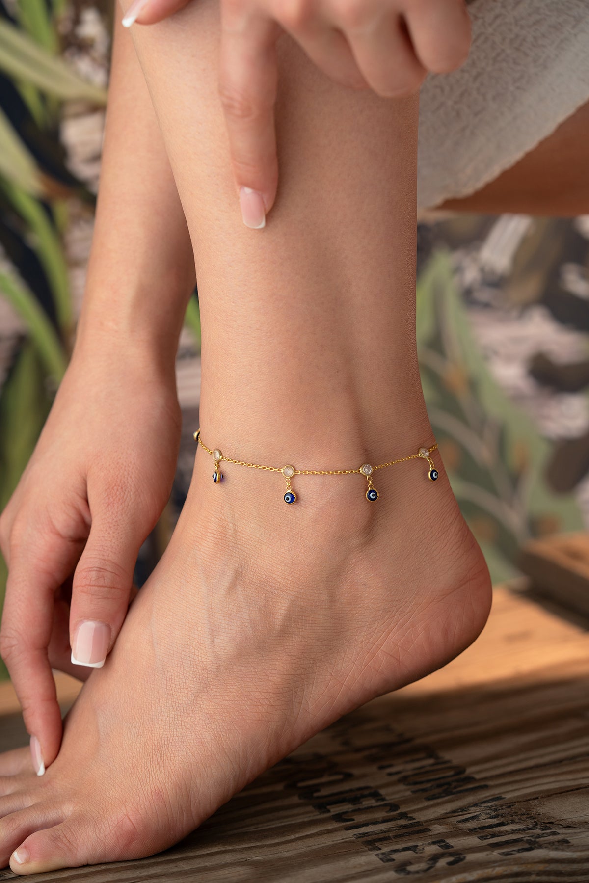 Evil Eye Charm Anklet in Gold
