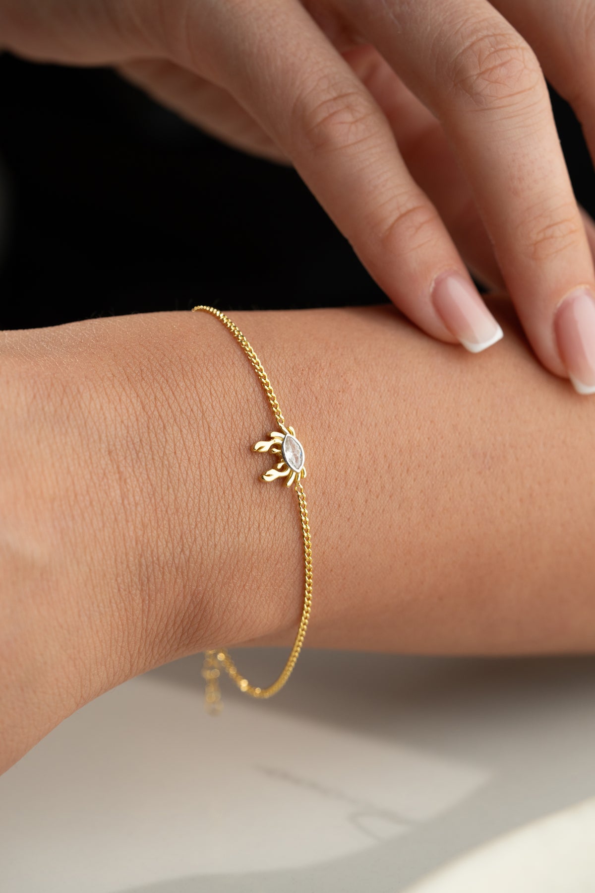 Crab Charm Bracelet in Gold