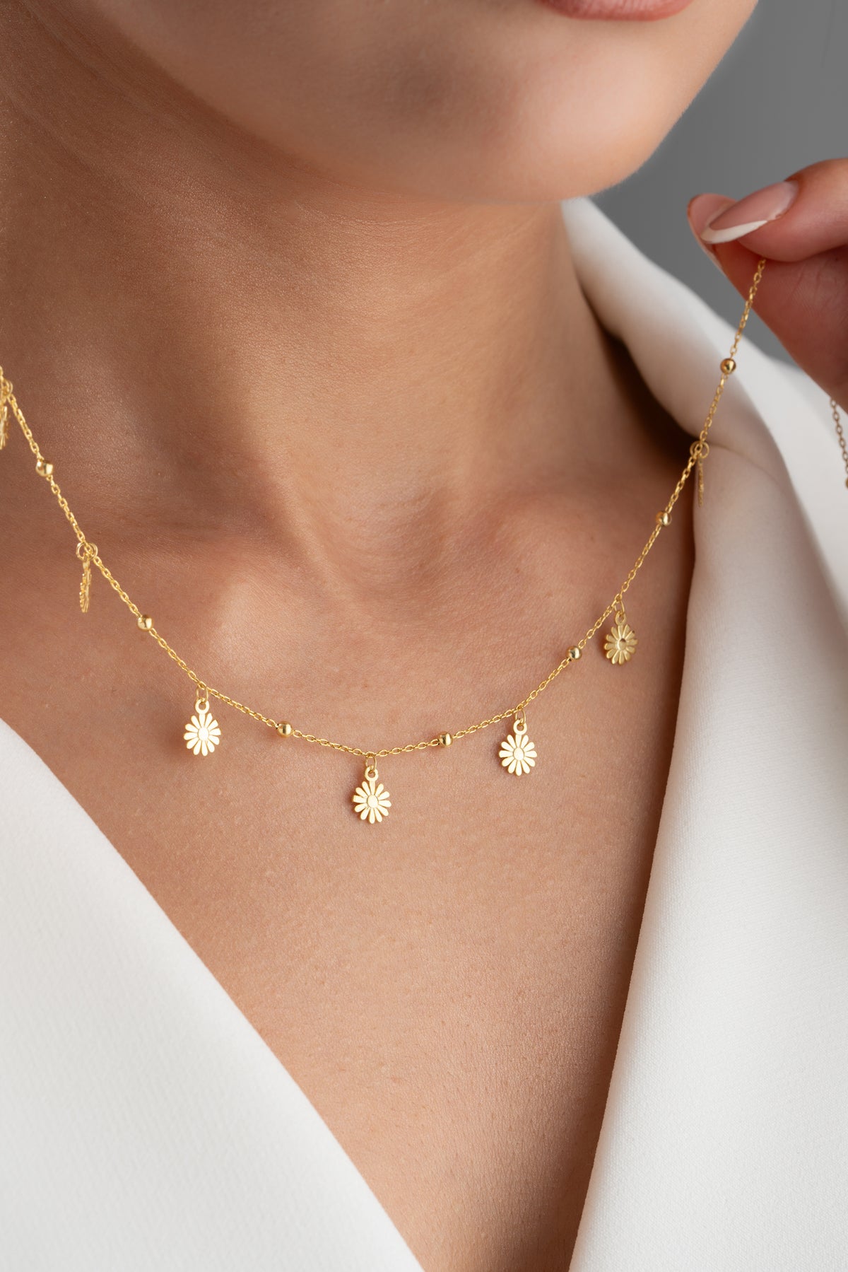 Layered Daisy Charm Necklace in Gold