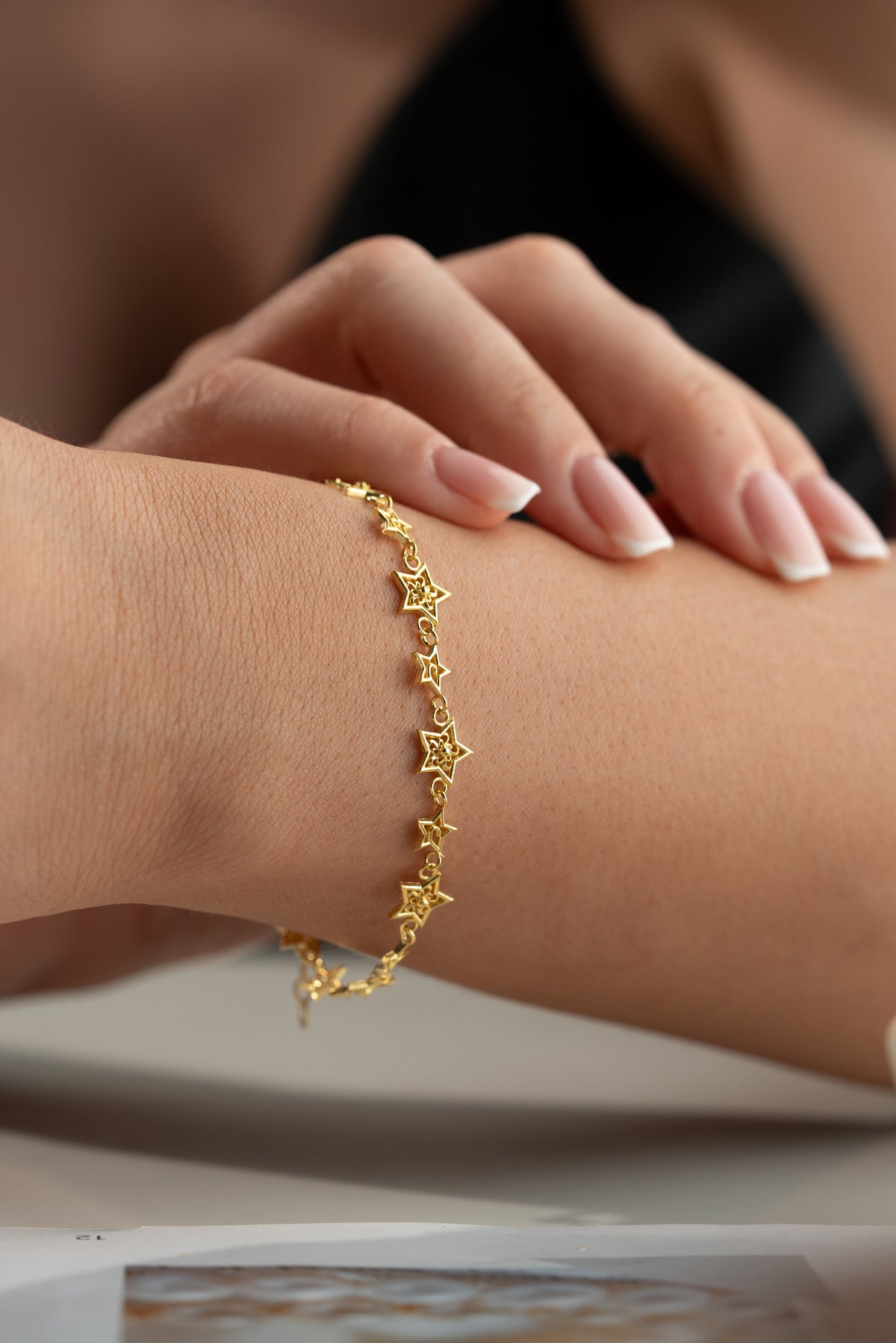 Filigree Star Link Bracelet in Gold