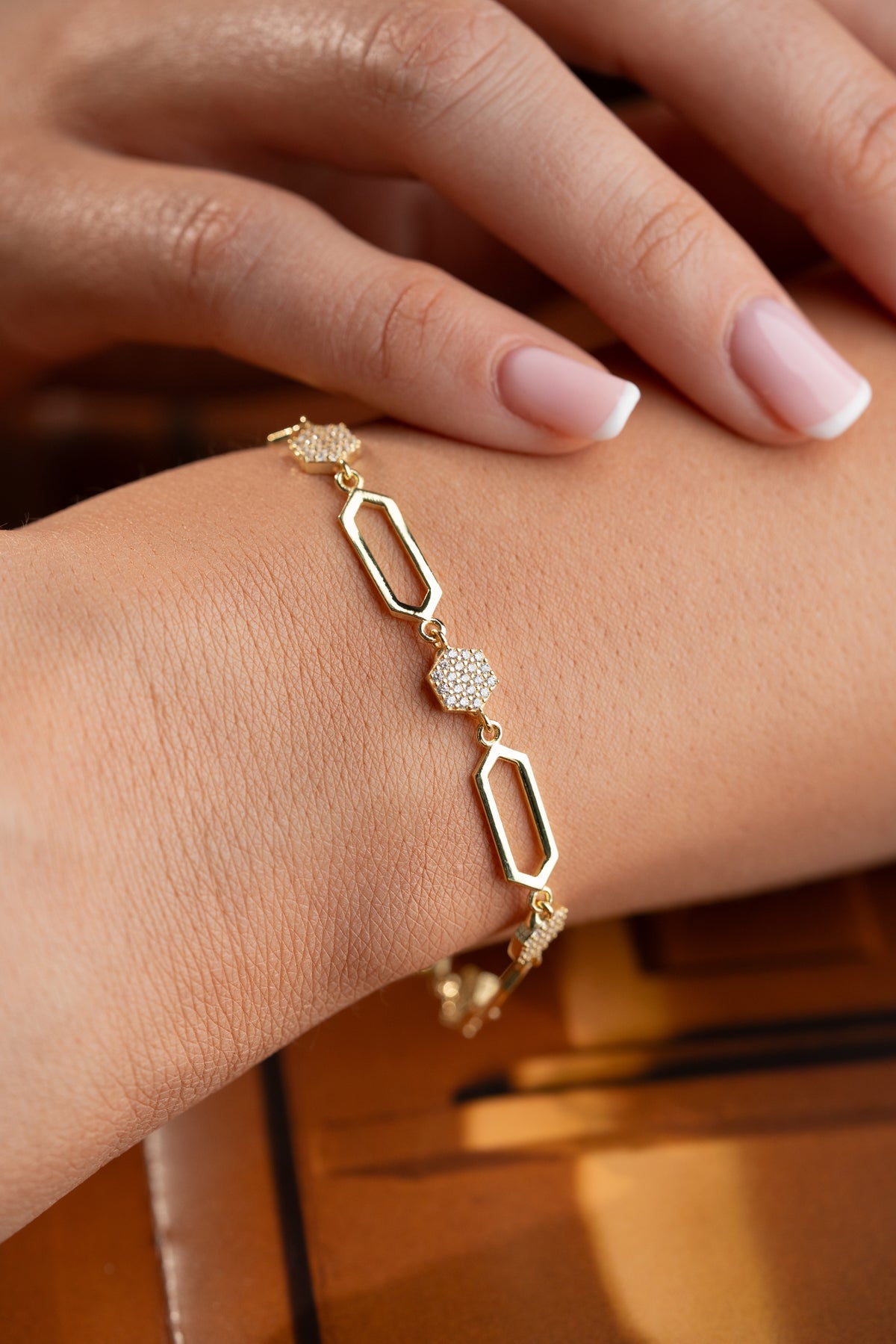 Hexagon Link Chain Bracelet in Gold