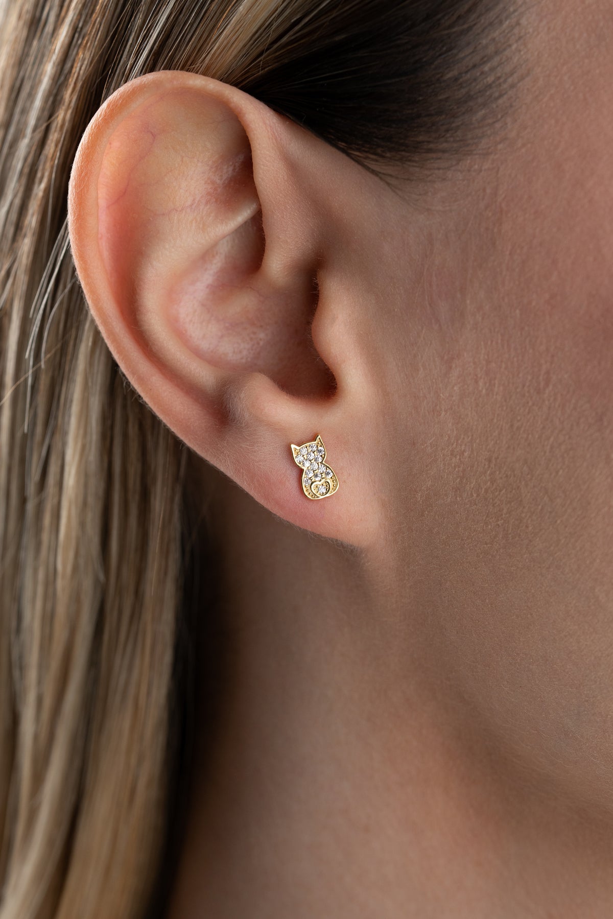 Cat Silhouette Heart Stud Earrings