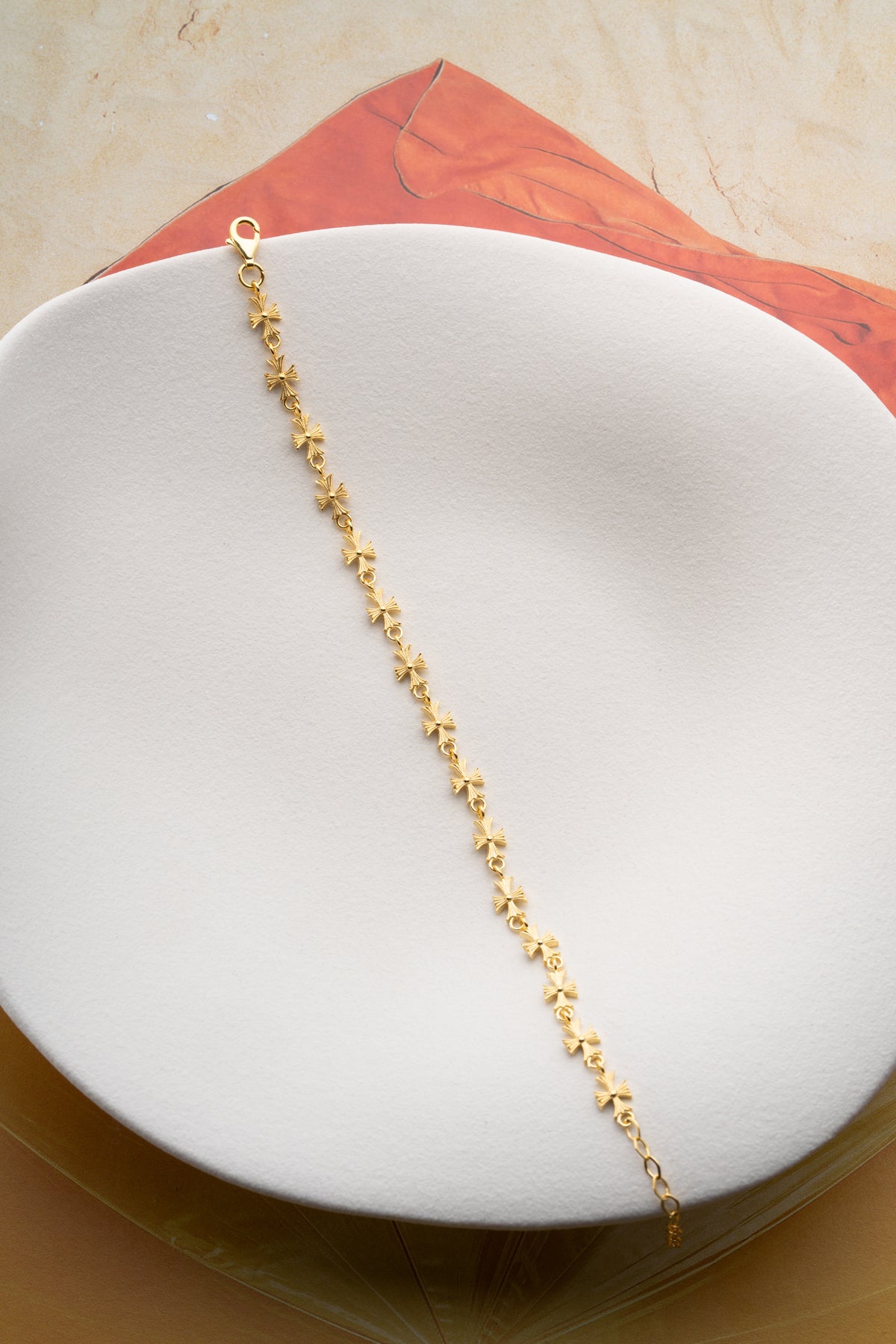 Mini Cross Link Chain Bracelet in Gold