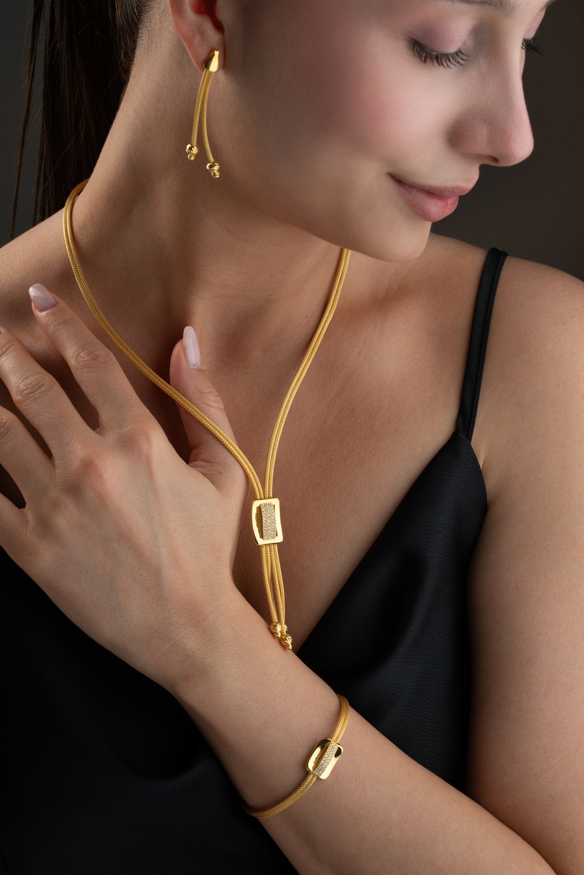 Woven Gold Chain Tassel Jewelry Set