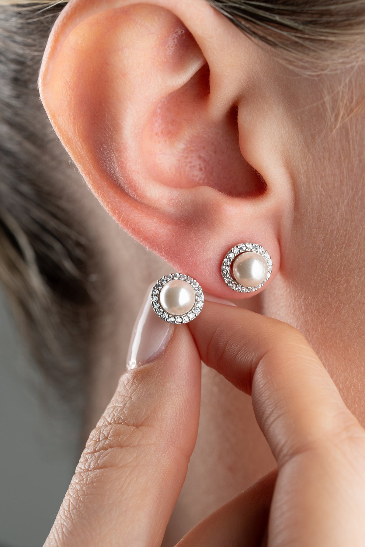 Pearl Halo Stud Earrings in Gold