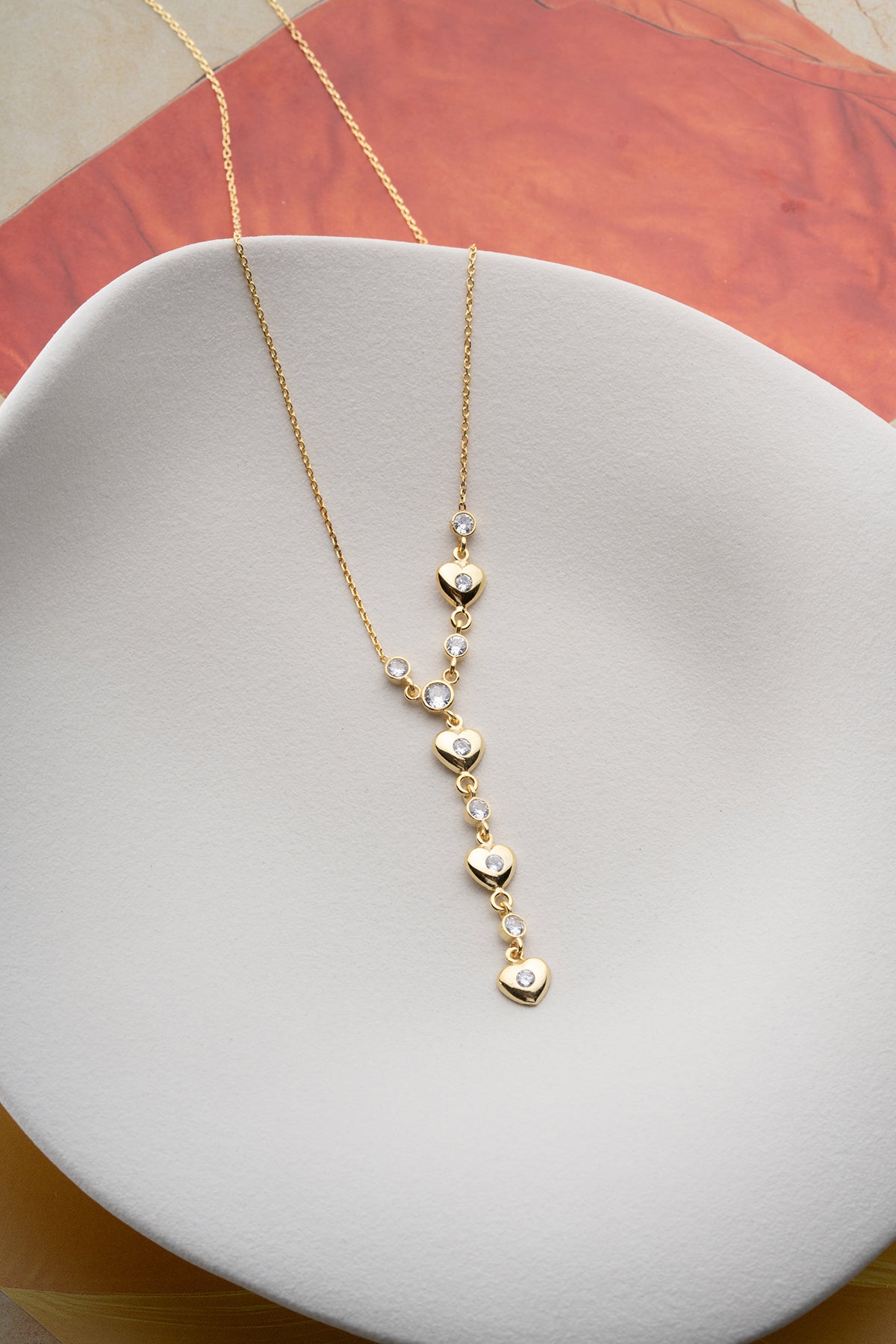 Heart Charm Y Lariat Necklace in Gold