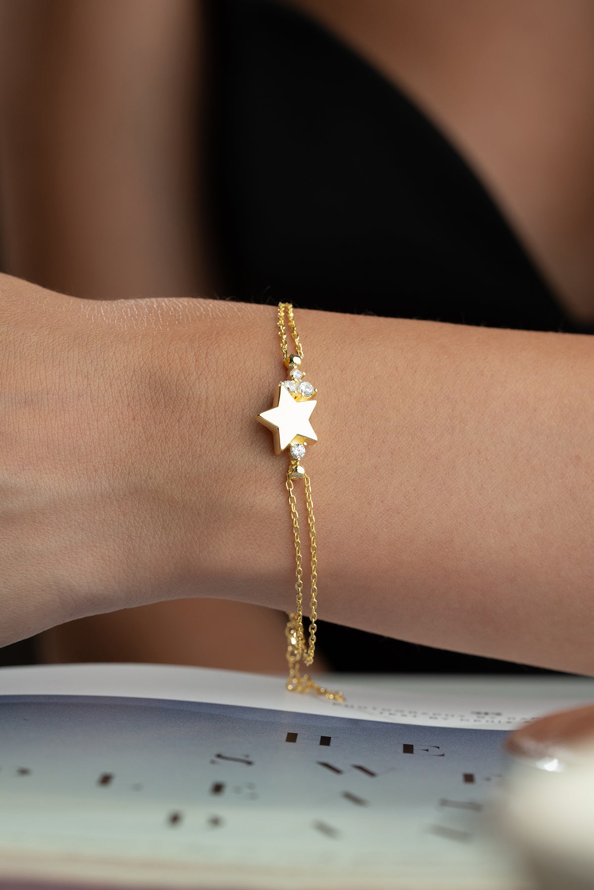 Gold Star Charm Chain Bracelet