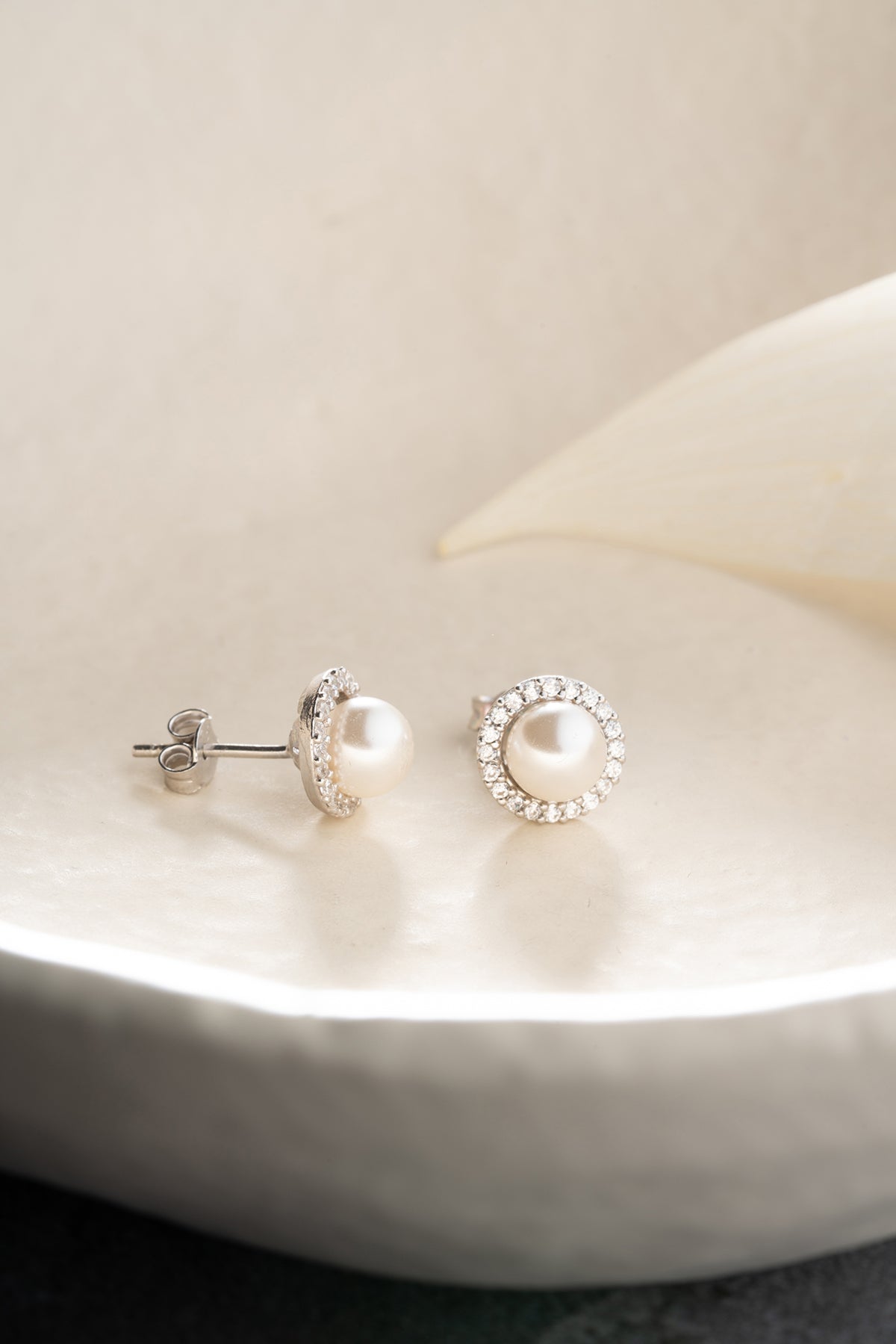 Pearl Halo Stud Earrings in Gold
