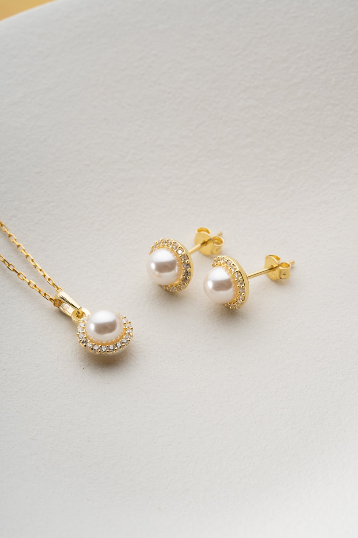 Pearl Halo Pendant Necklace and Earring Set