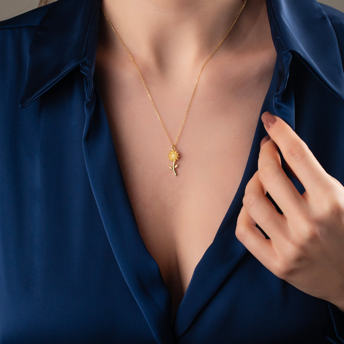 Gold Dahlia Flower Stem Necklace