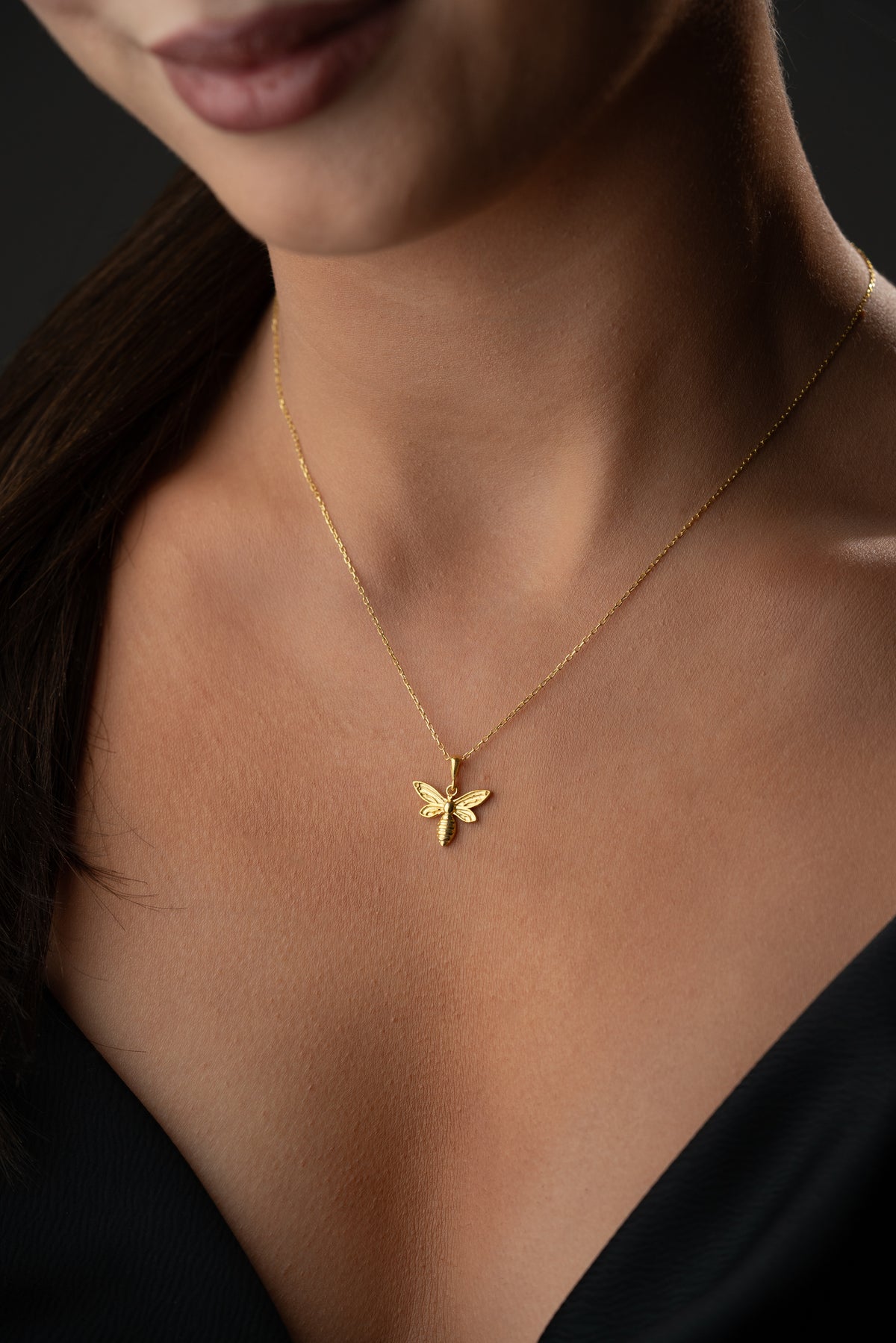 Honeybee Pendant Necklace in Gold