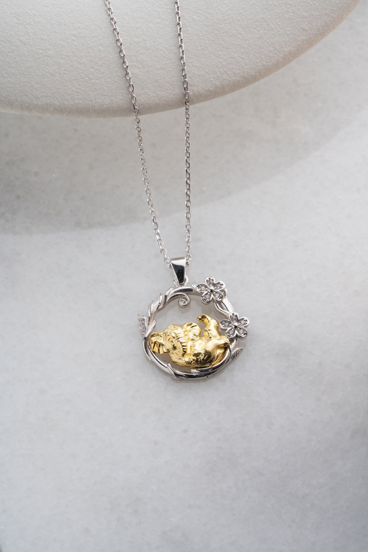 Lucky Elephant Wreath Pendant Necklace