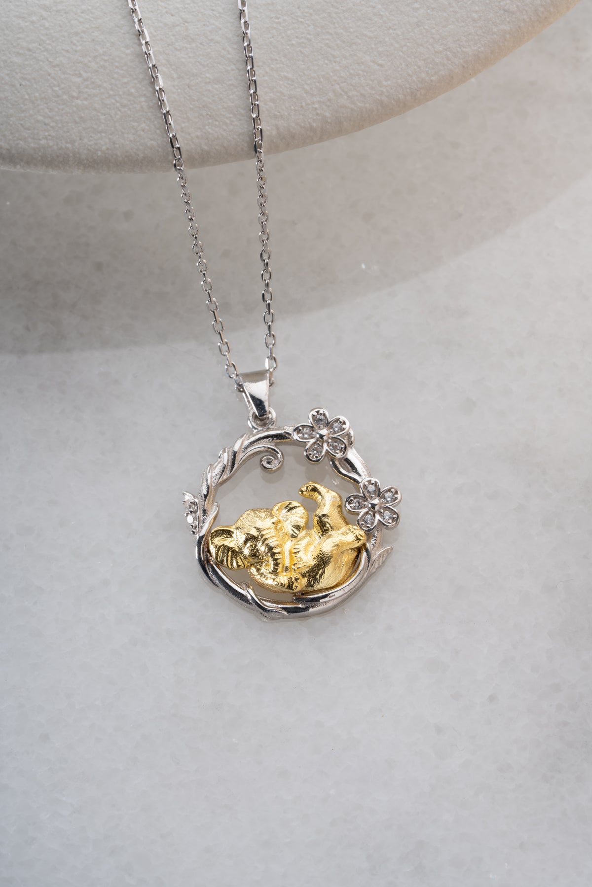 Lucky Elephant Wreath Pendant Necklace