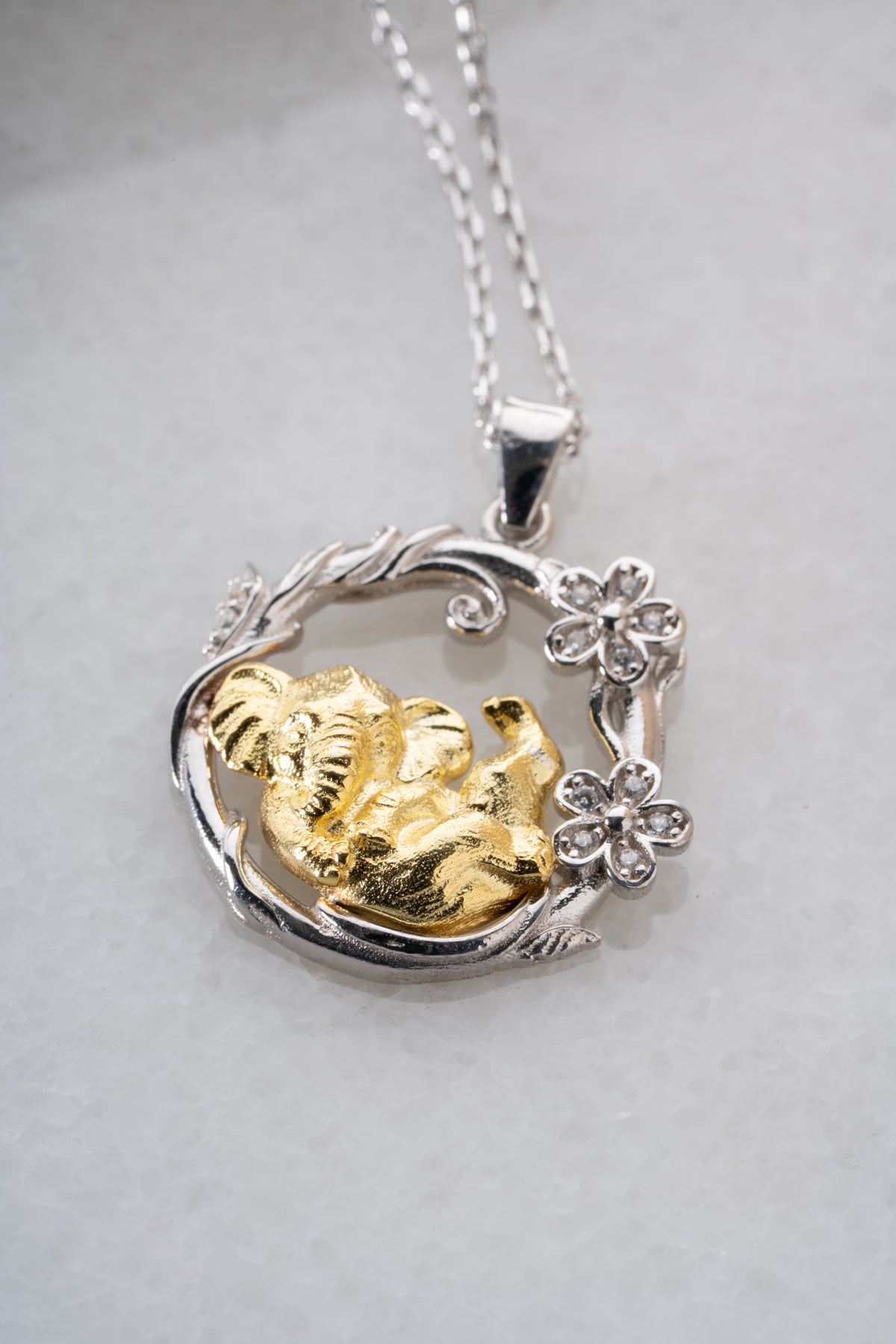 Lucky Elephant Wreath Pendant Necklace
